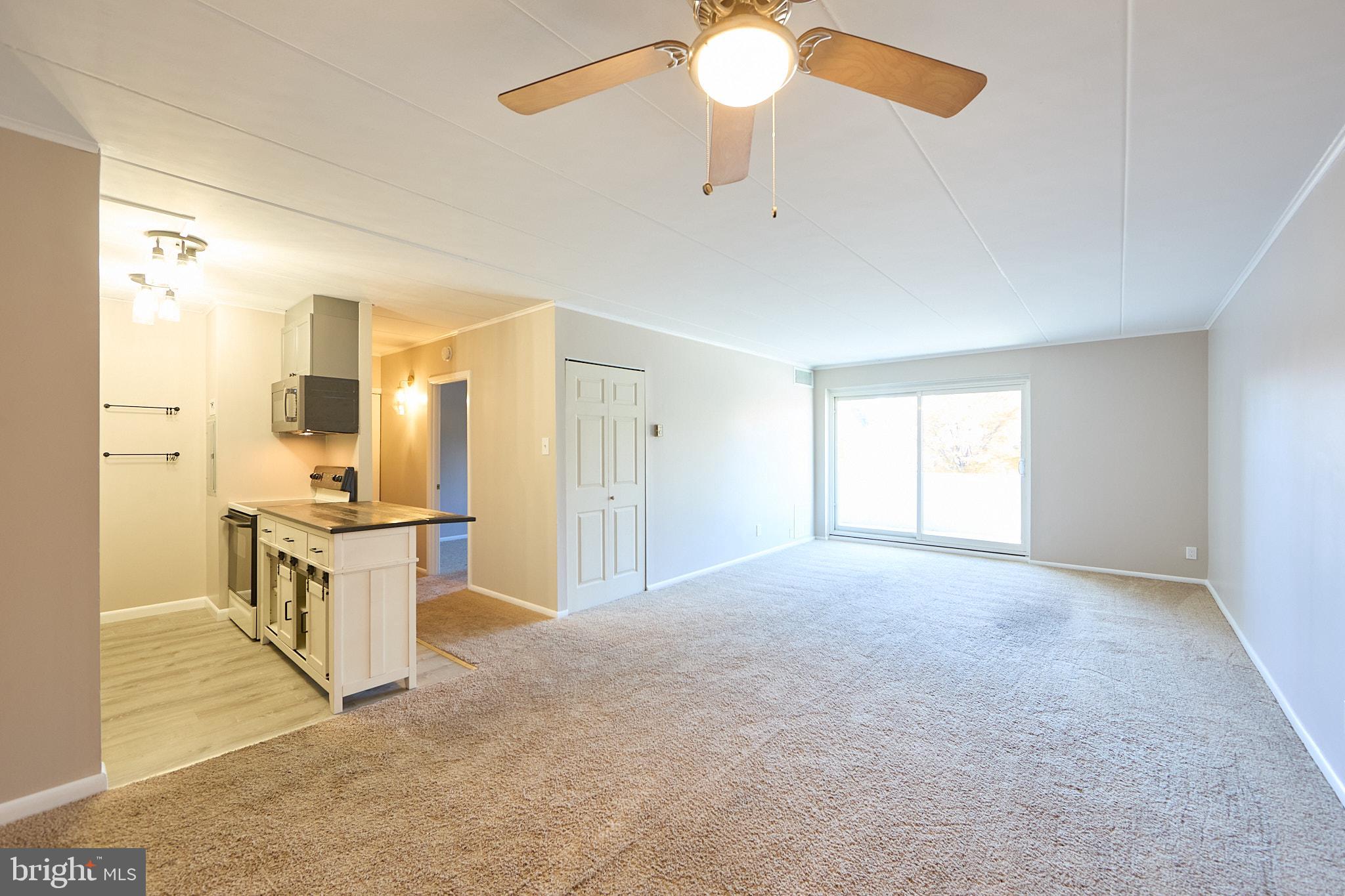 PARKER CONDO - Residential