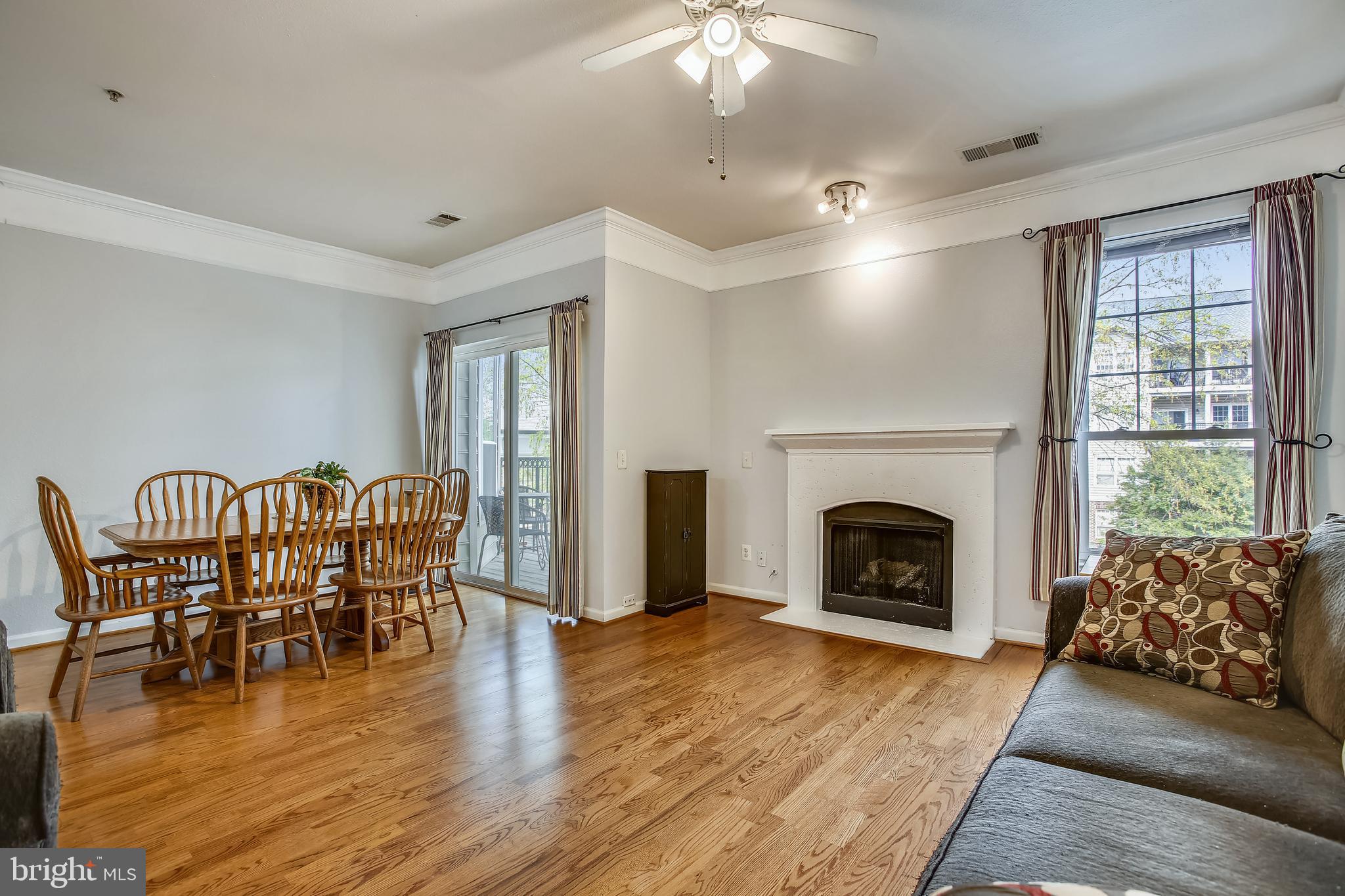 GATES OF MCLEAN - Residential