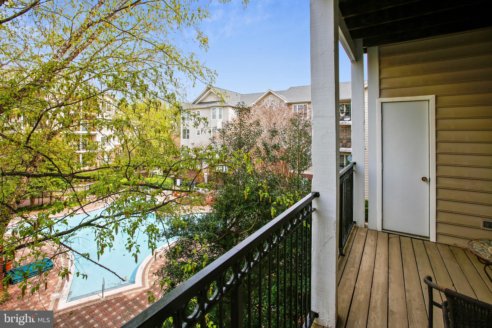 GATES OF MCLEAN - Residential