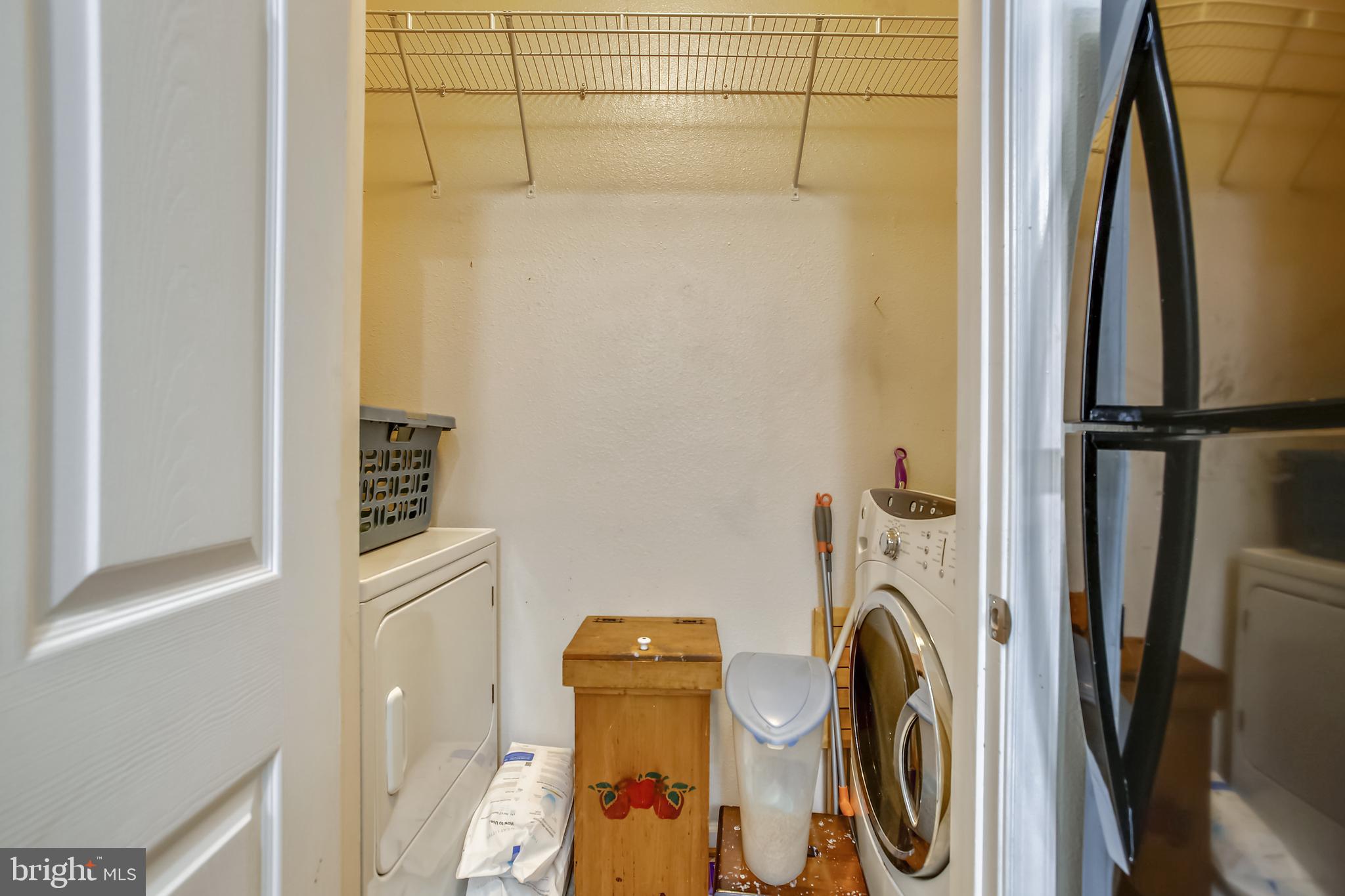 GATES OF MCLEAN - Residential