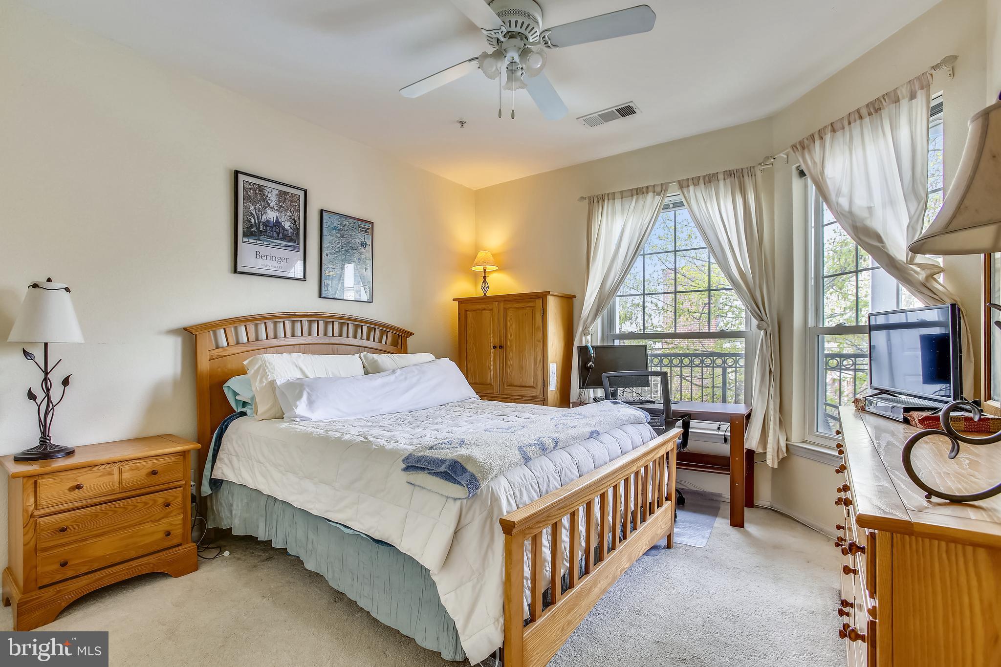 GATES OF MCLEAN - Residential