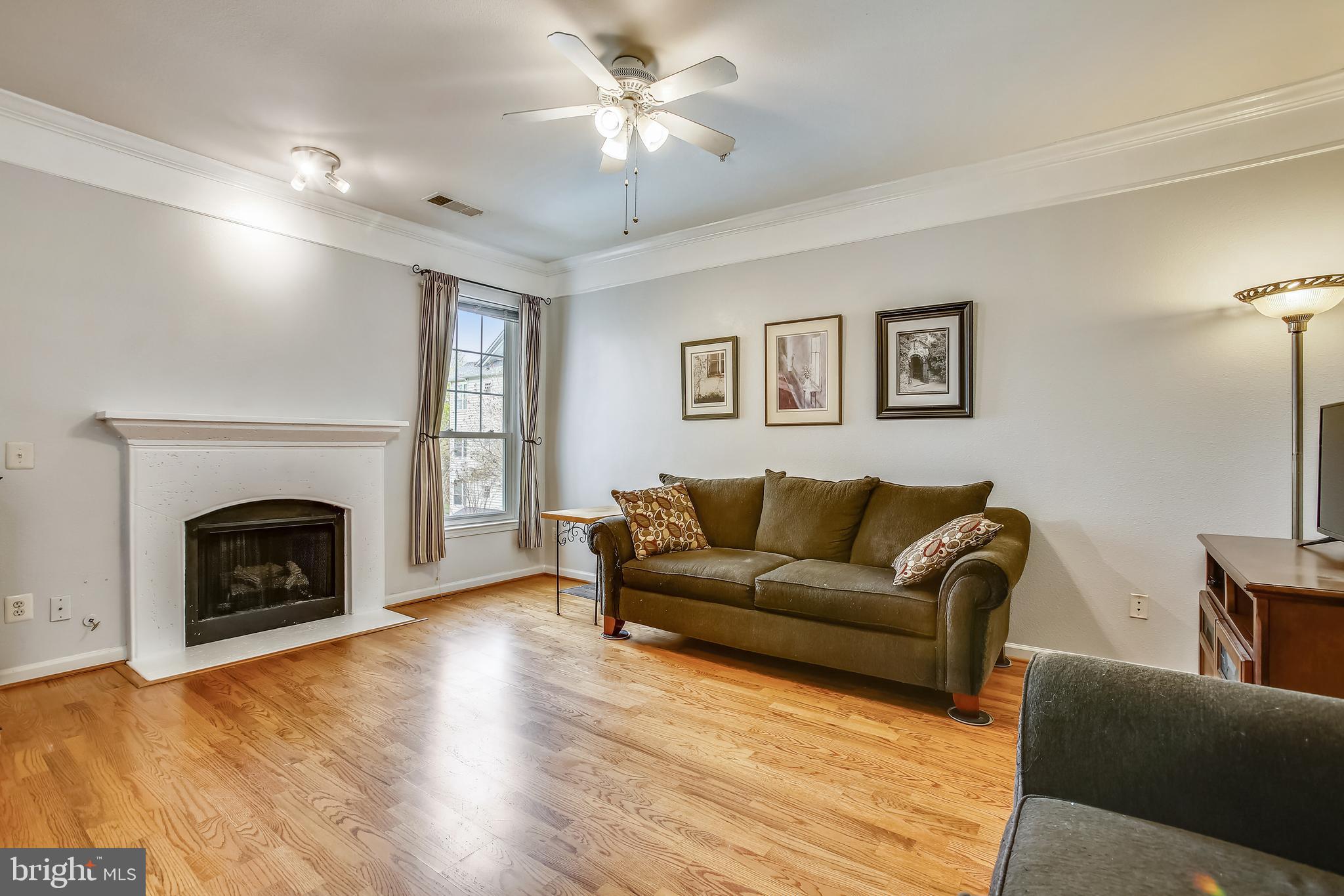 GATES OF MCLEAN - Residential