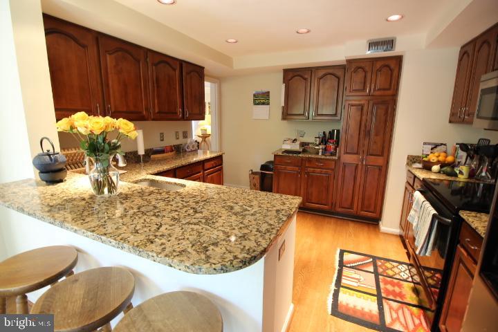 RESTON - Residential Lease