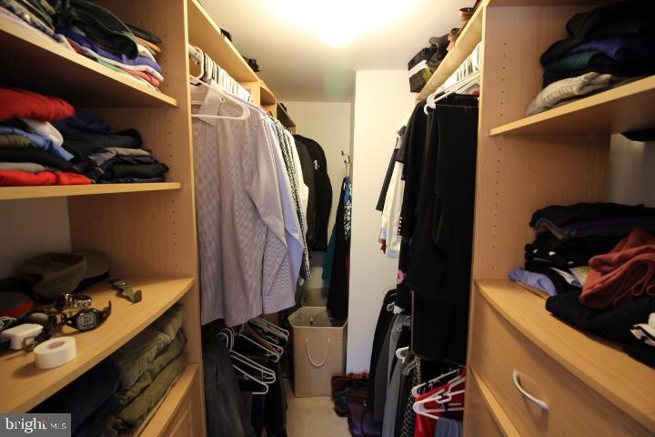 RESTON - Residential Lease