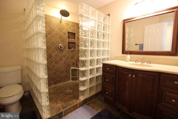 RESTON - Residential Lease