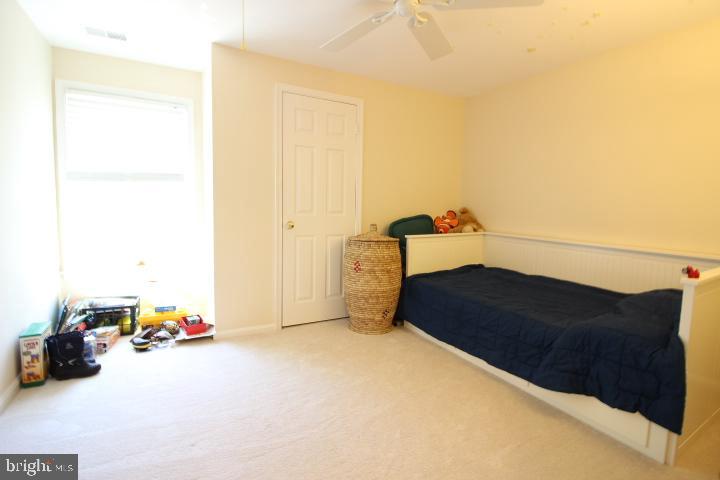 RESTON - Residential Lease