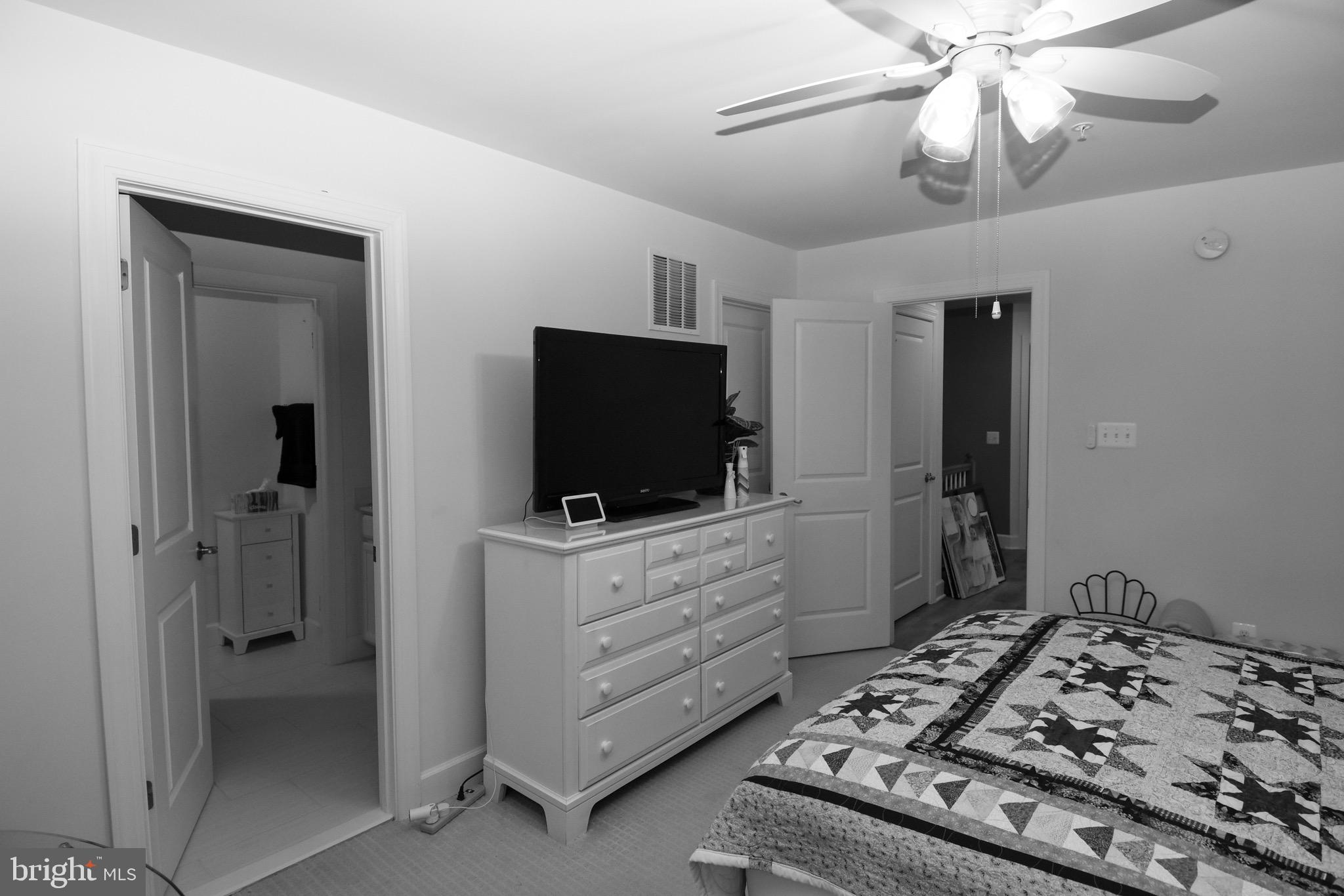 HAMILTON PARK - Residential