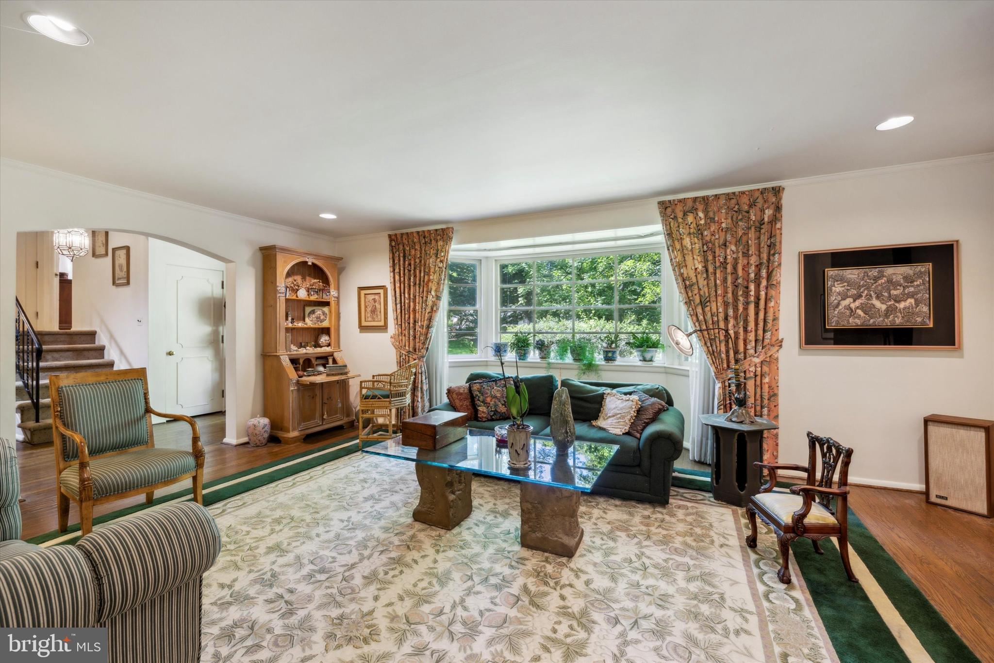 MEADOWBROOK - Residential