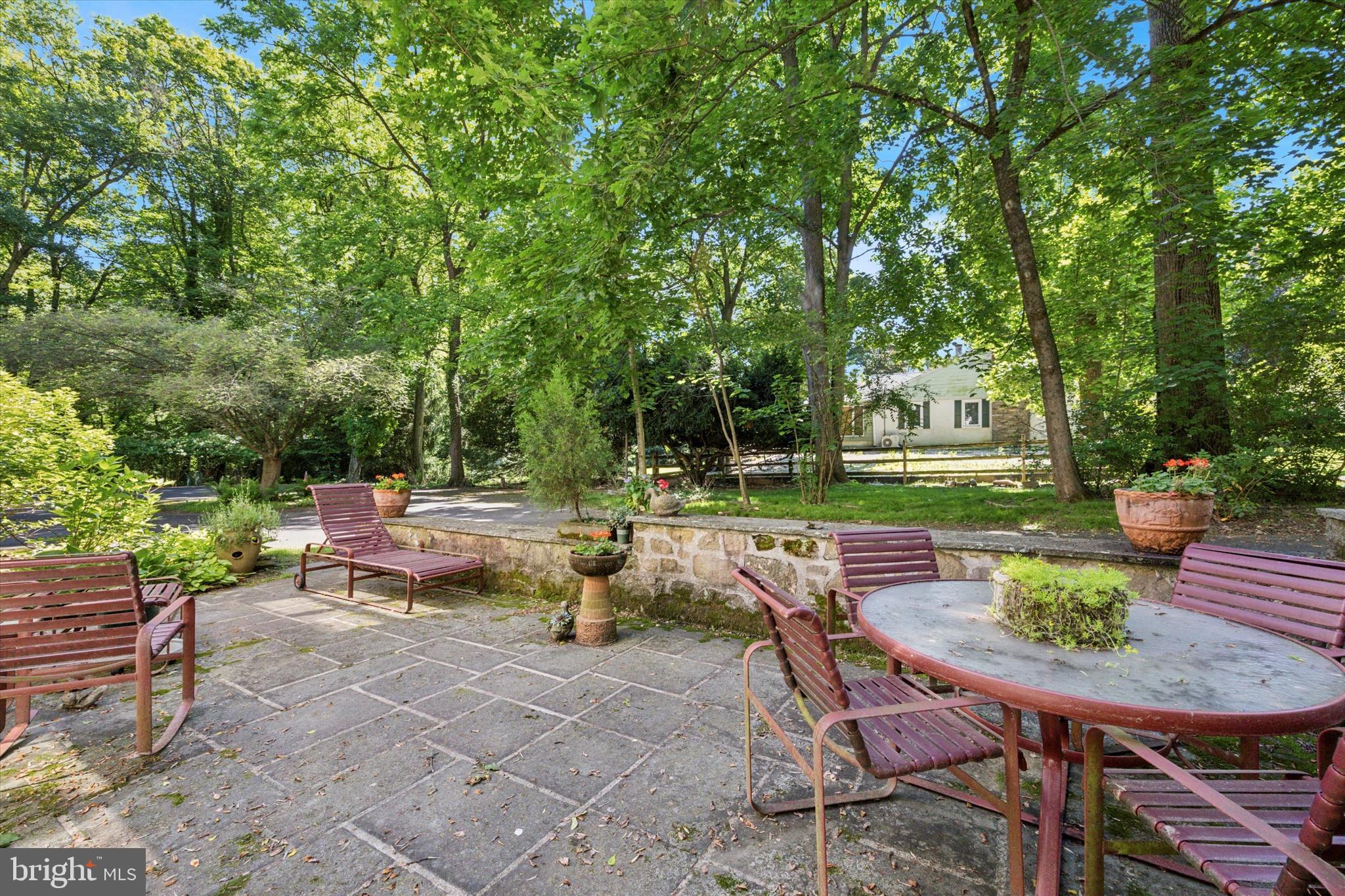 MEADOWBROOK - Residential