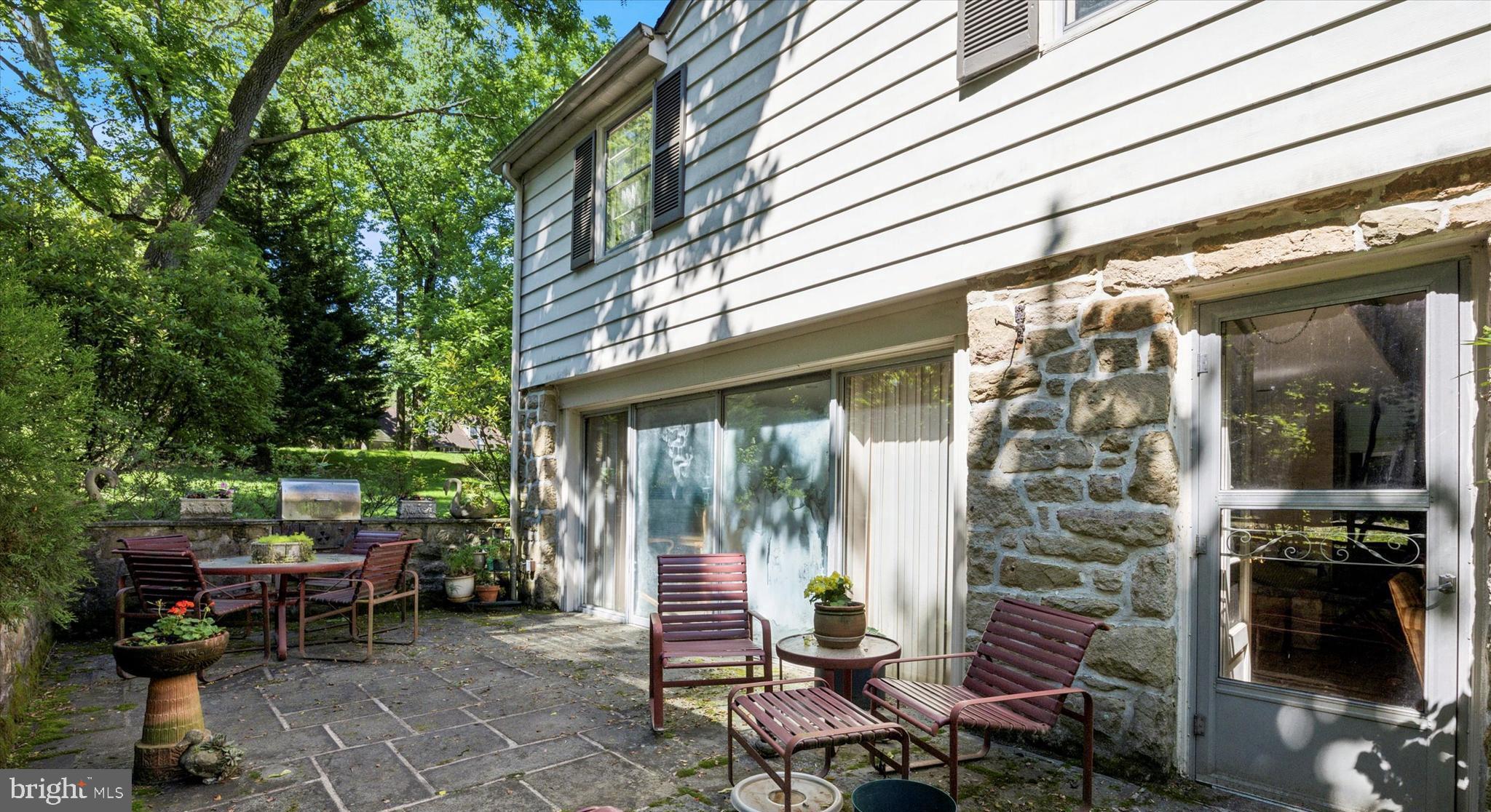 MEADOWBROOK - Residential