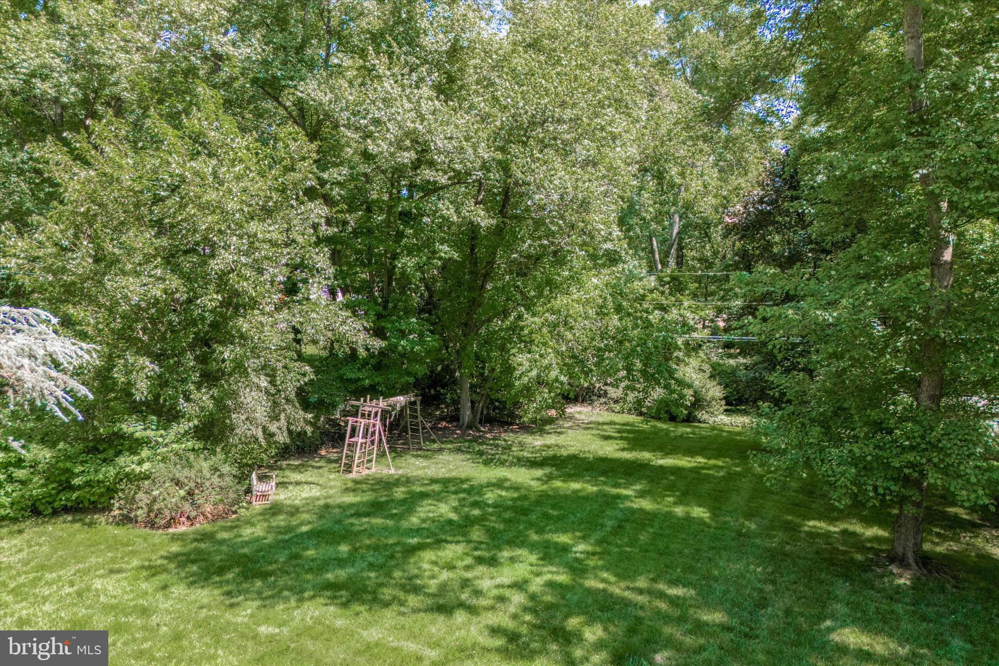 MEADOWBROOK - Residential