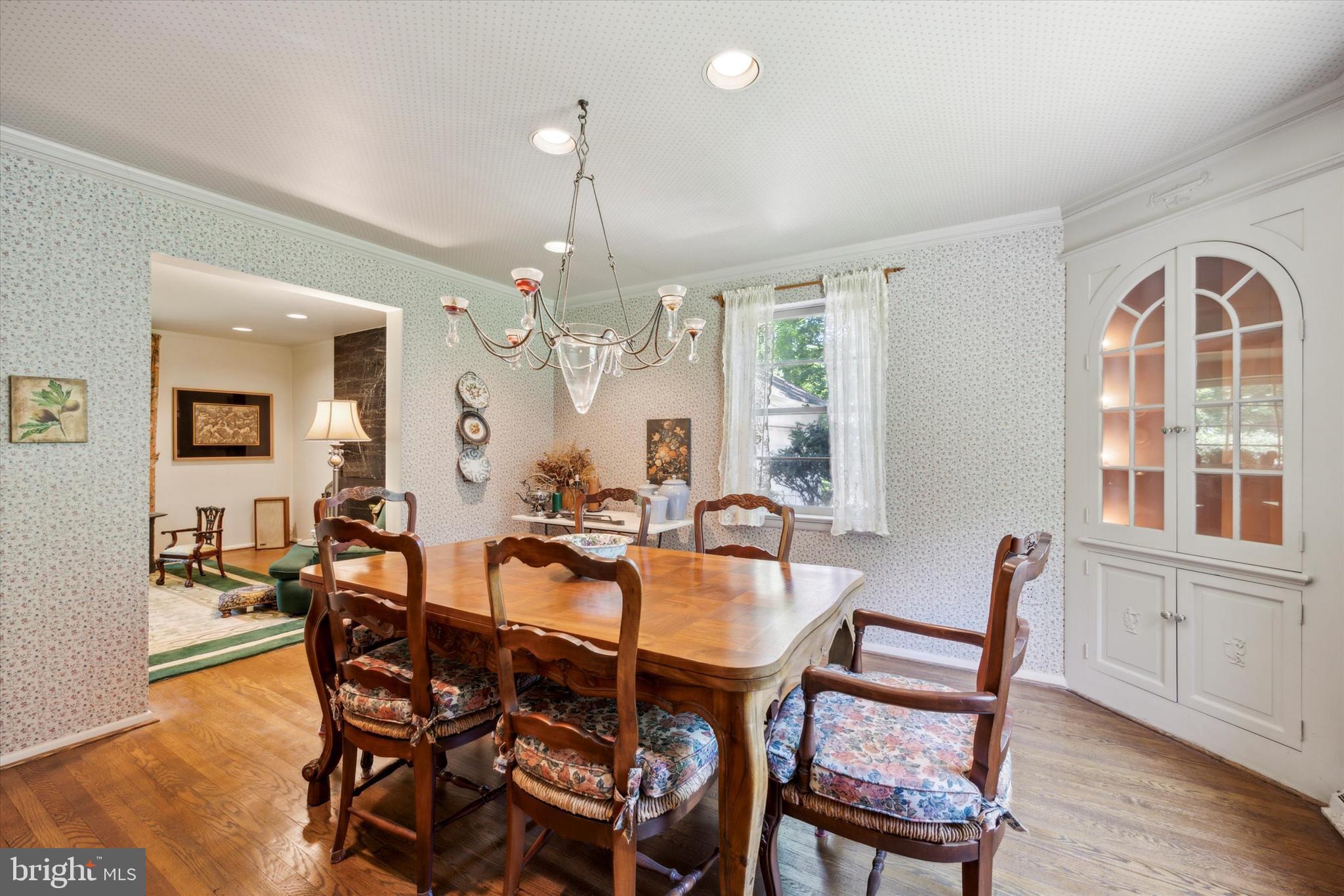 MEADOWBROOK - Residential