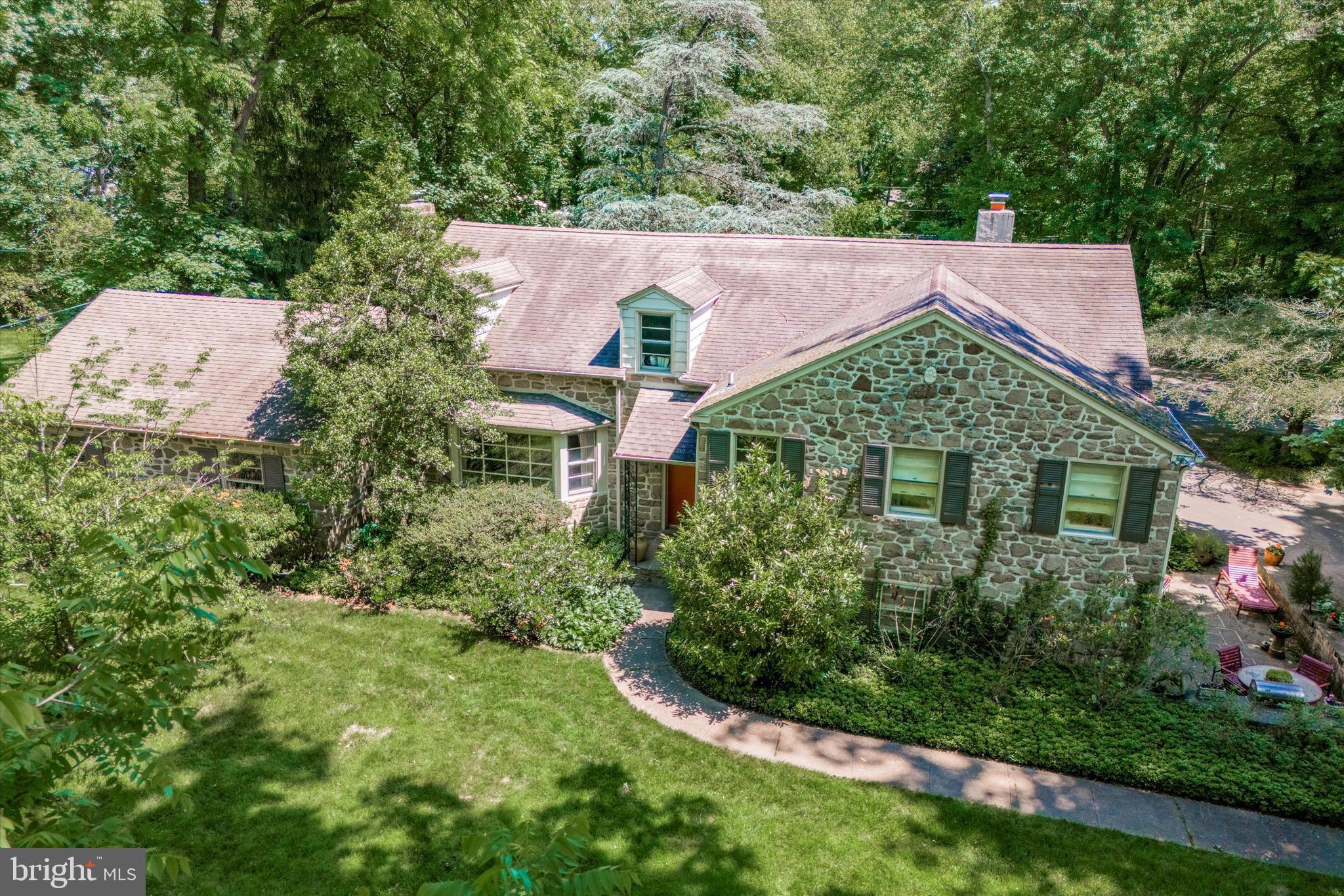 MEADOWBROOK - Residential