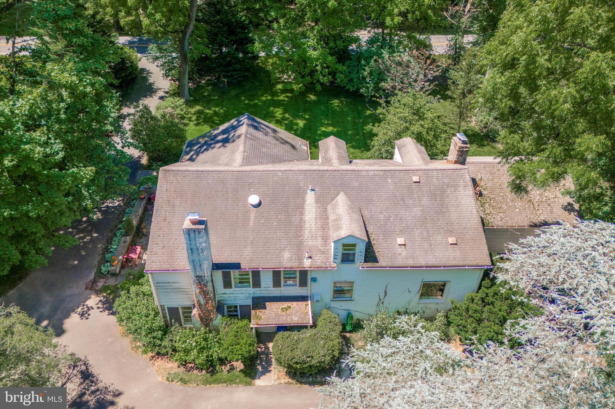 MEADOWBROOK - Residential