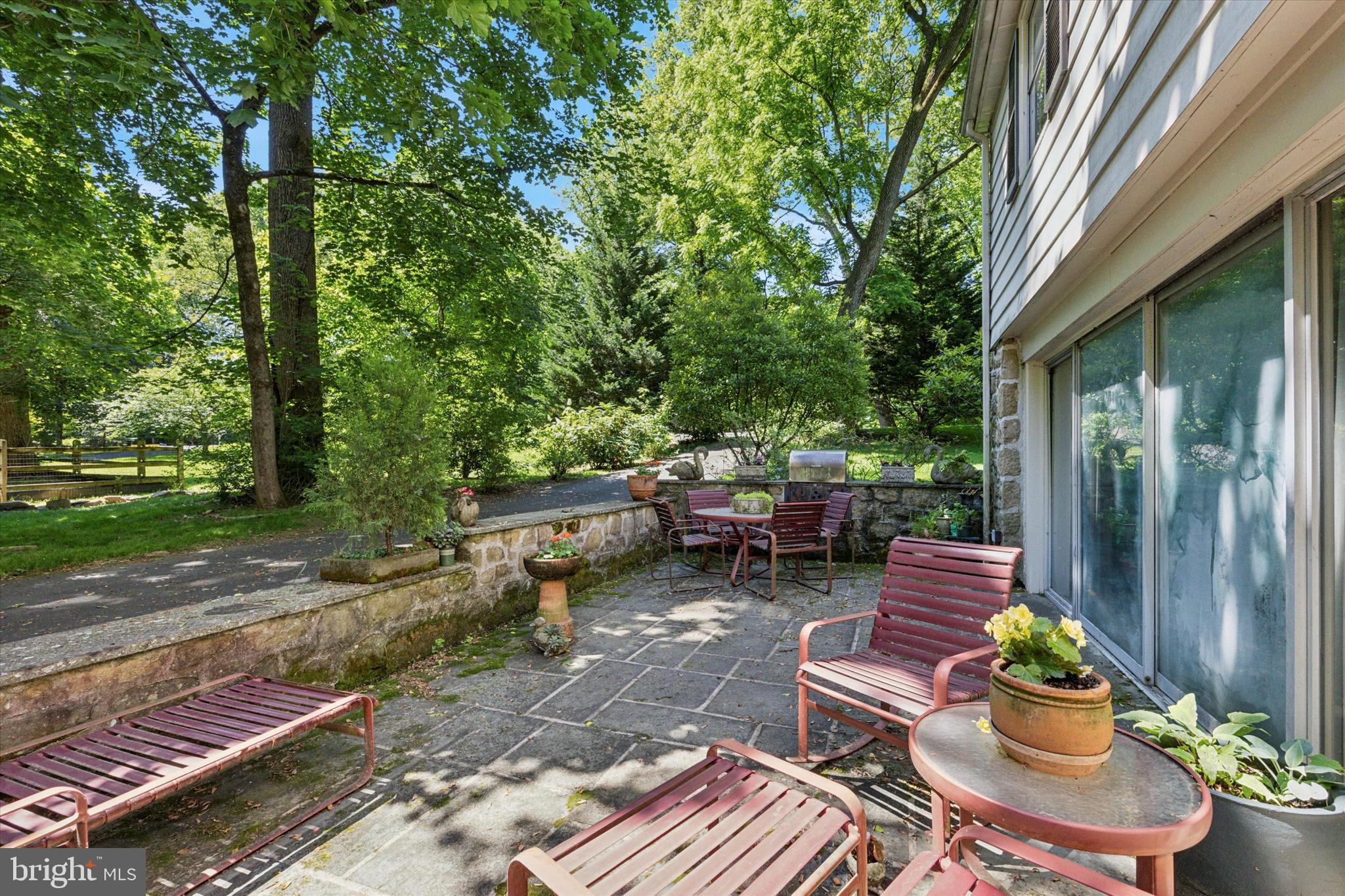 MEADOWBROOK - Residential