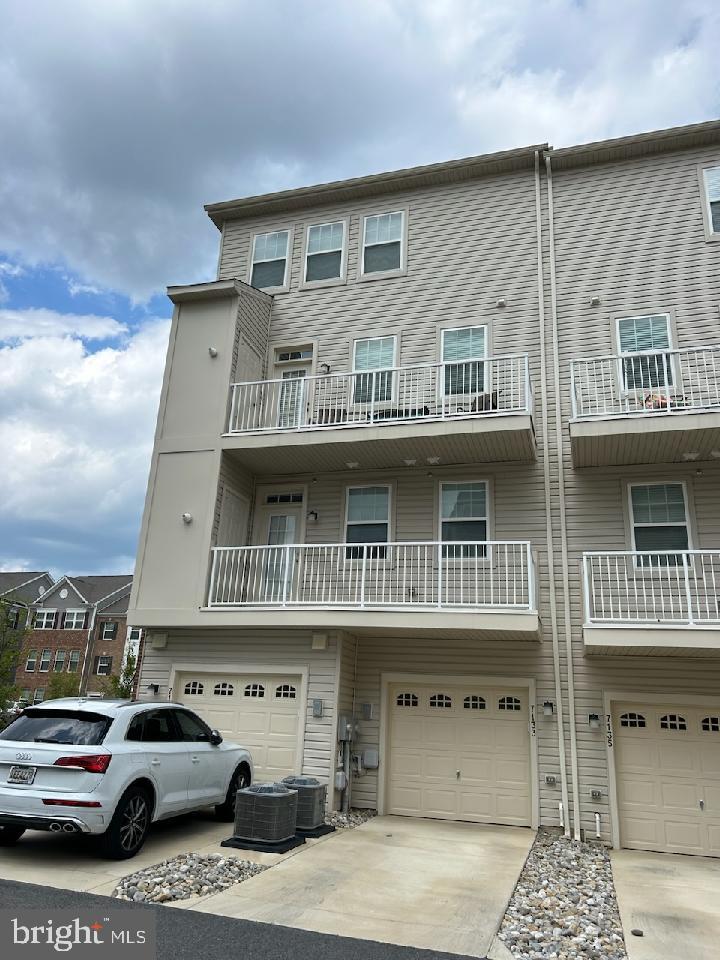 WESTVIEW SOUTH - Residential