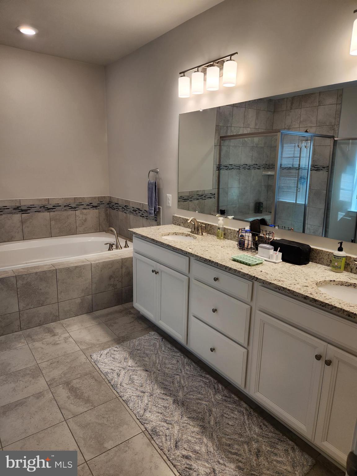 WESTVIEW SOUTH - Residential