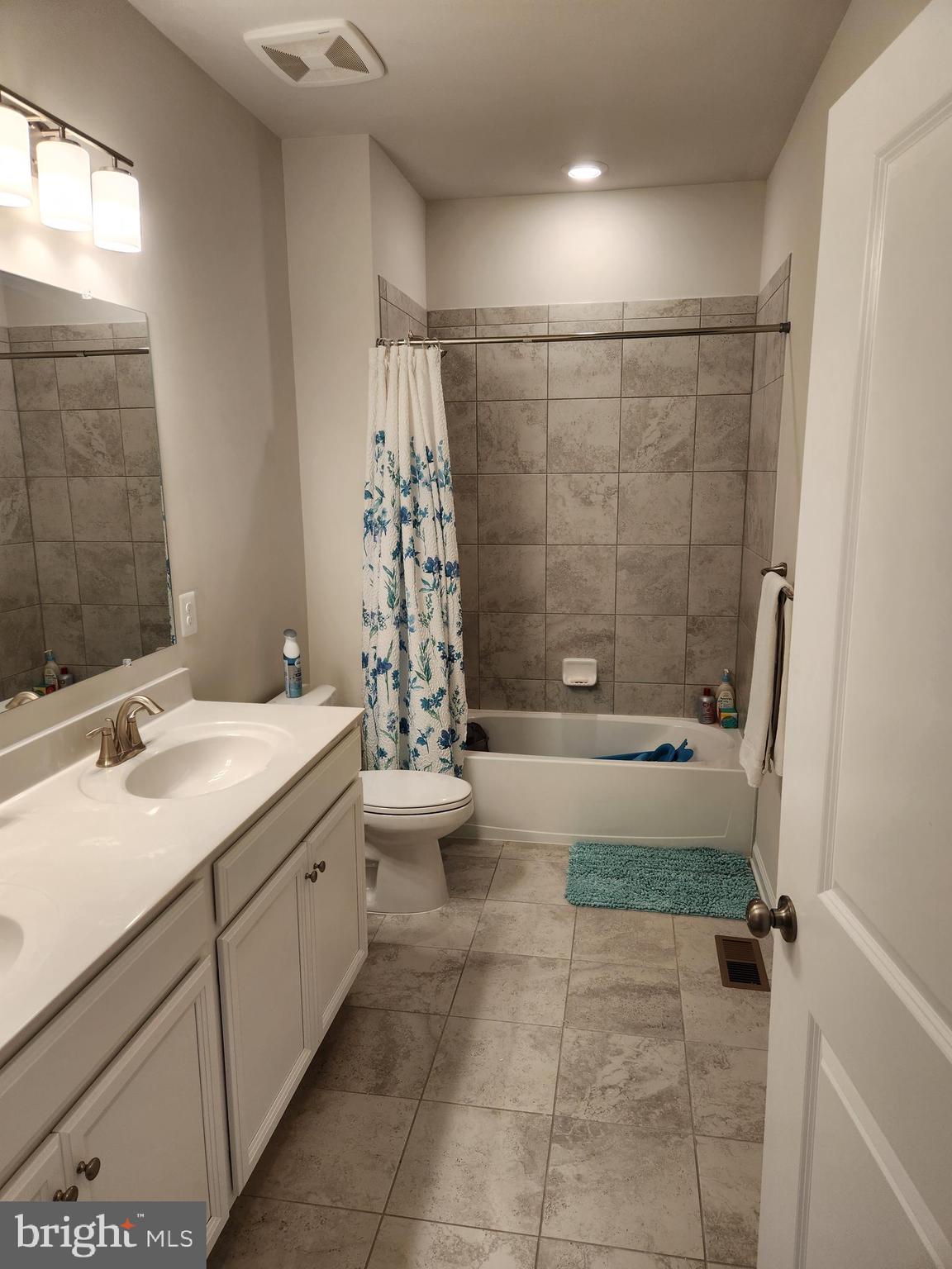 WESTVIEW SOUTH - Residential