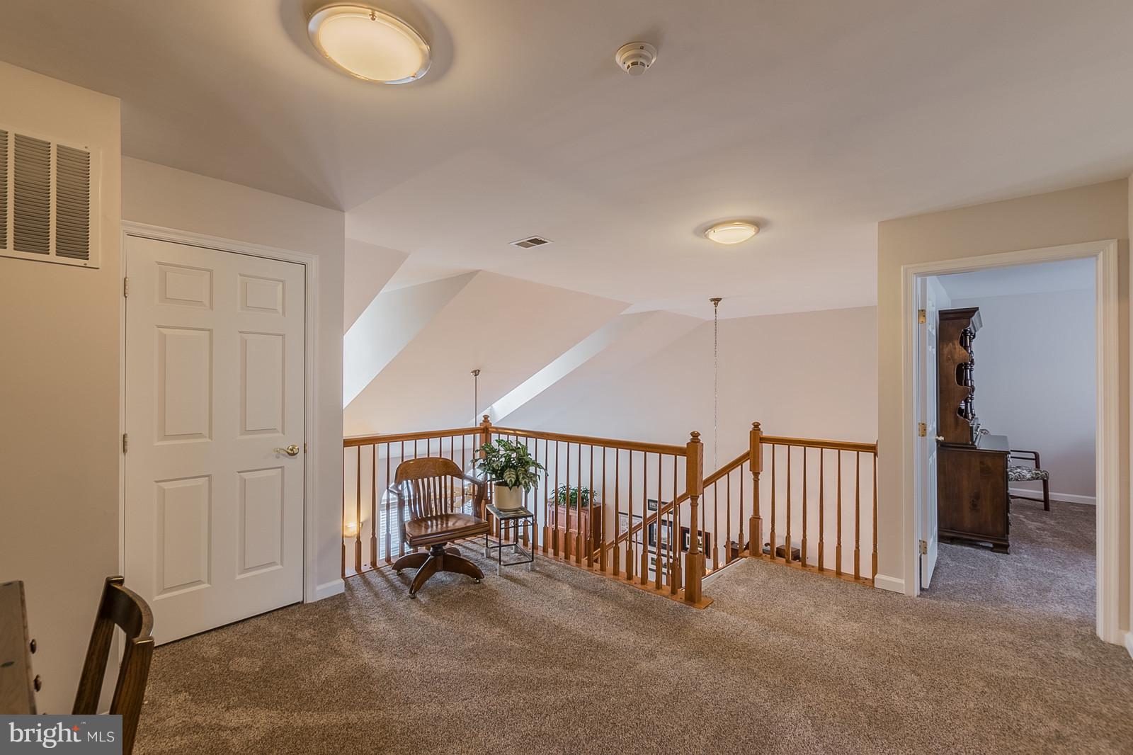 ASHBURN VILLAGE - Residential