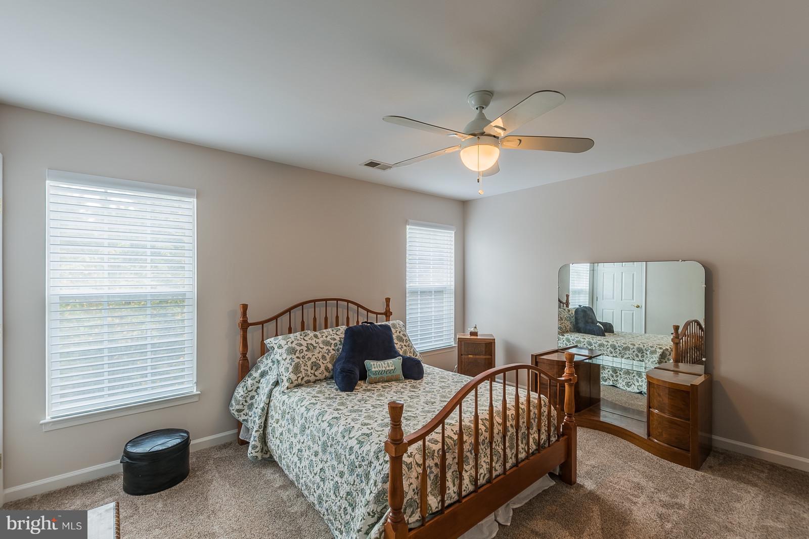 ASHBURN VILLAGE - Residential