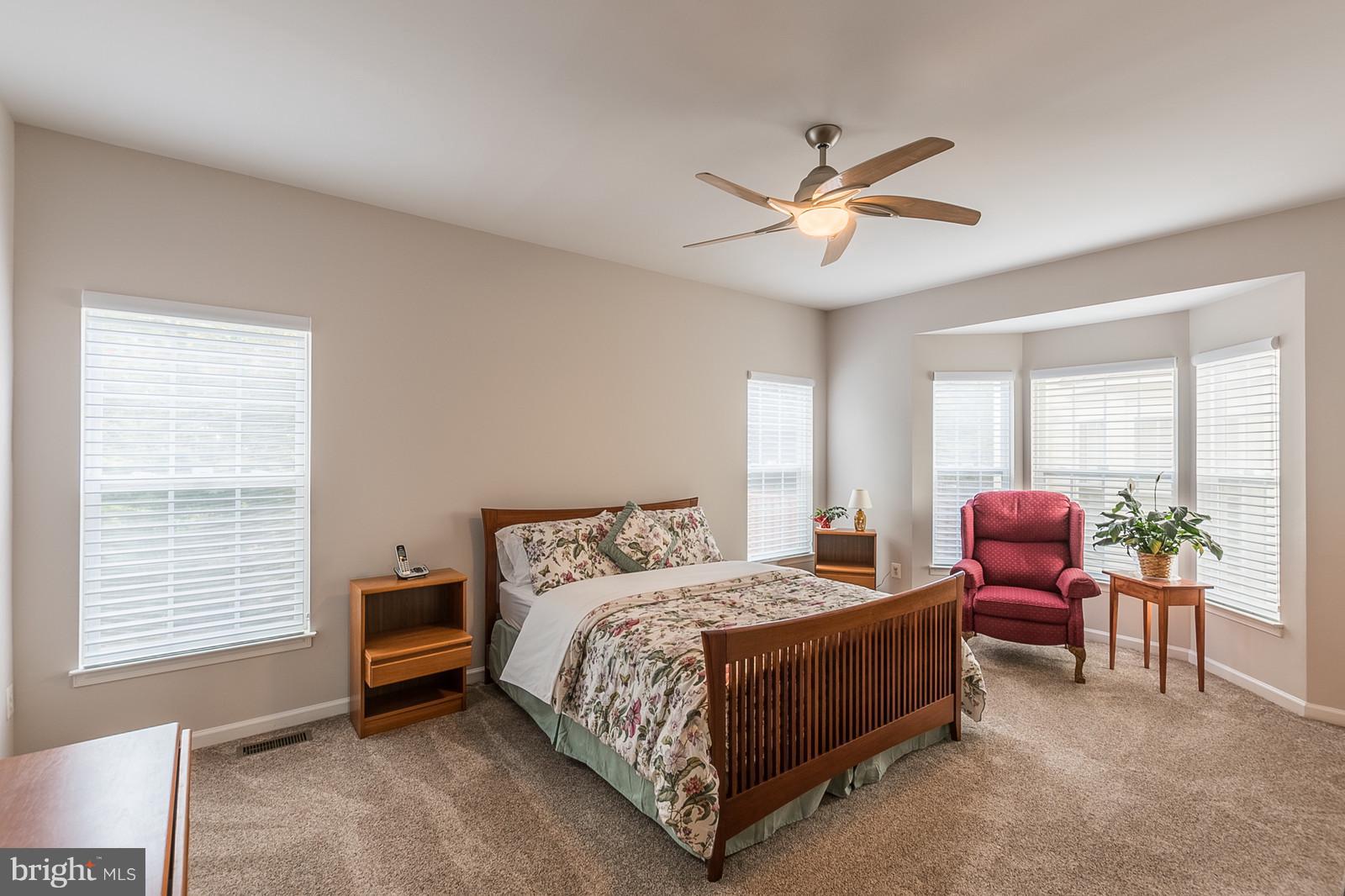 ASHBURN VILLAGE - Residential