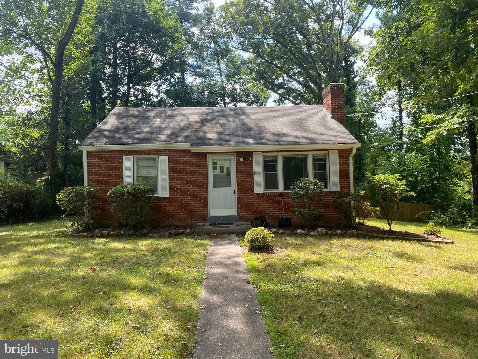 WESTHAMPTON - Residential Lease