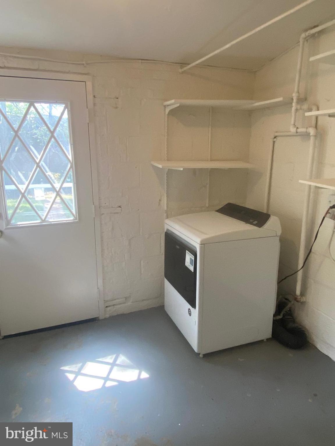 WESTHAMPTON - Residential Lease