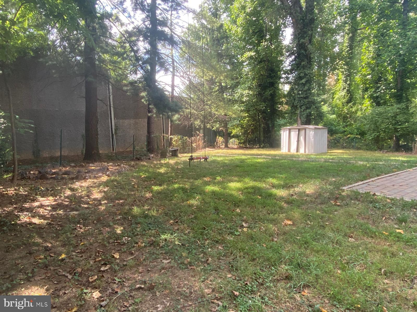 WESTHAMPTON - Residential Lease