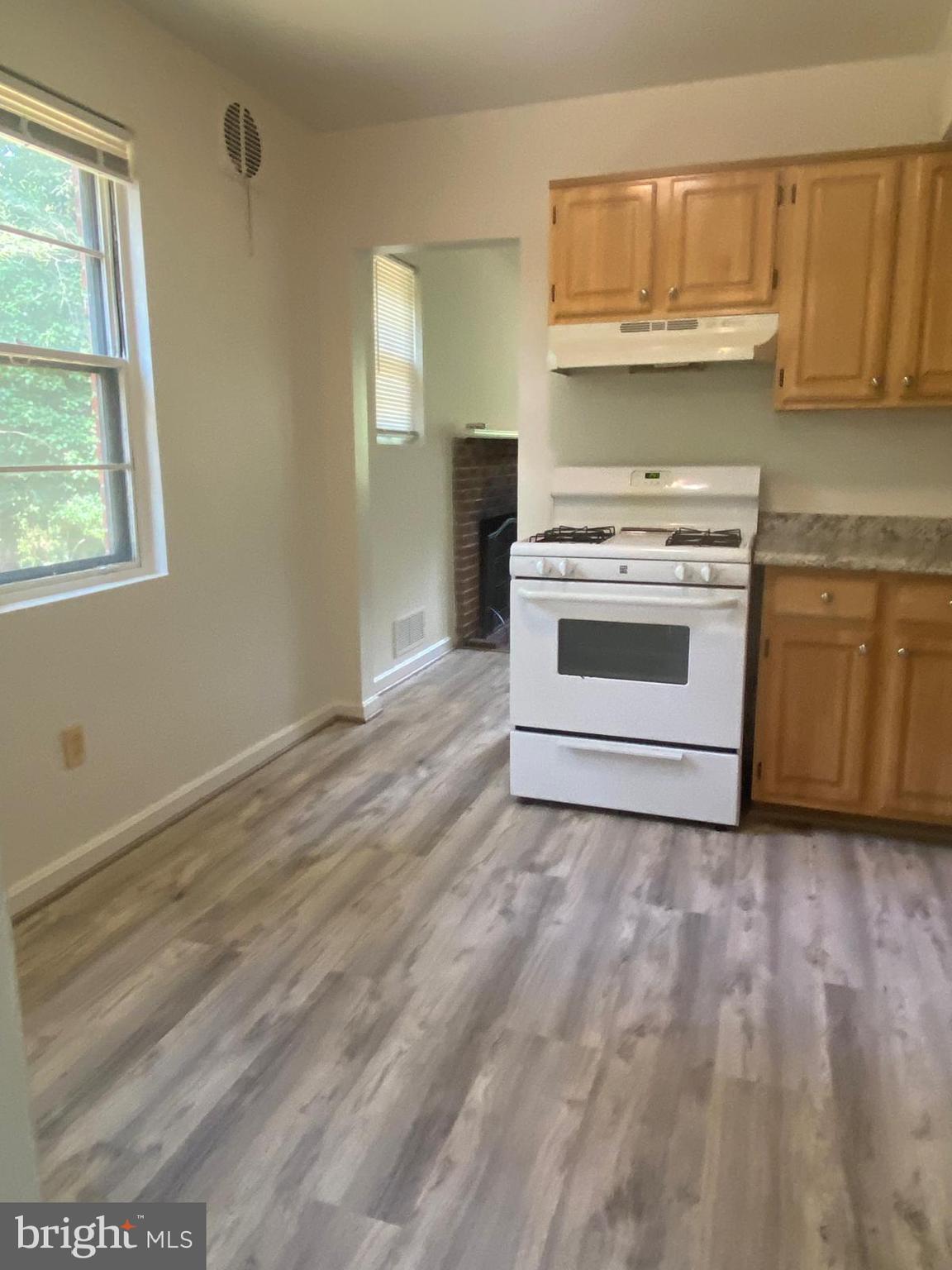 WESTHAMPTON - Residential Lease