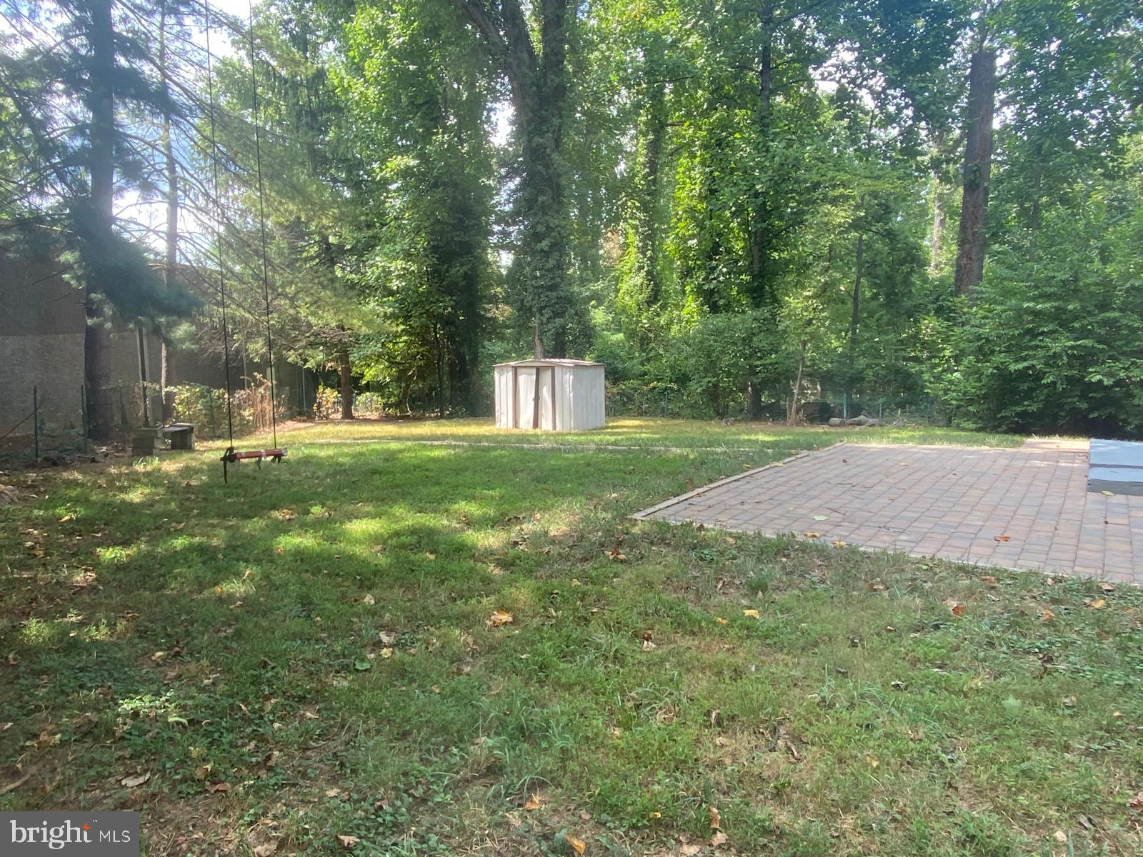 WESTHAMPTON - Residential Lease