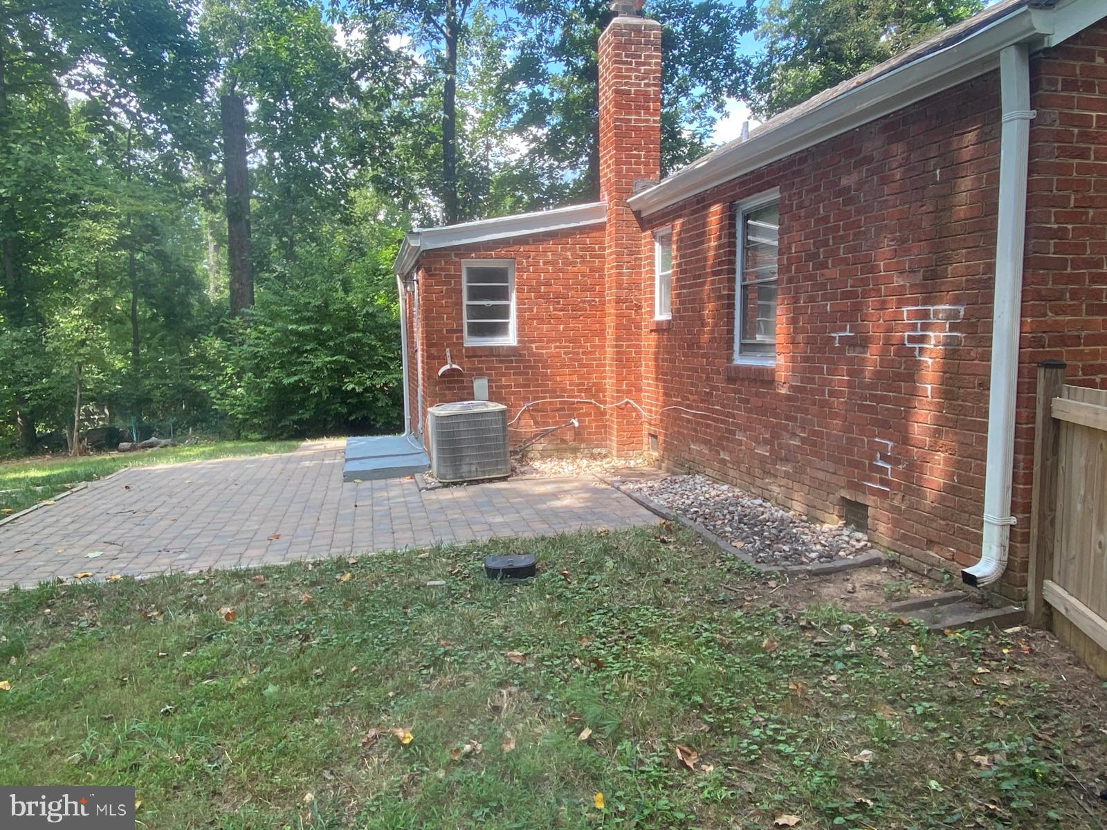 WESTHAMPTON - Residential Lease