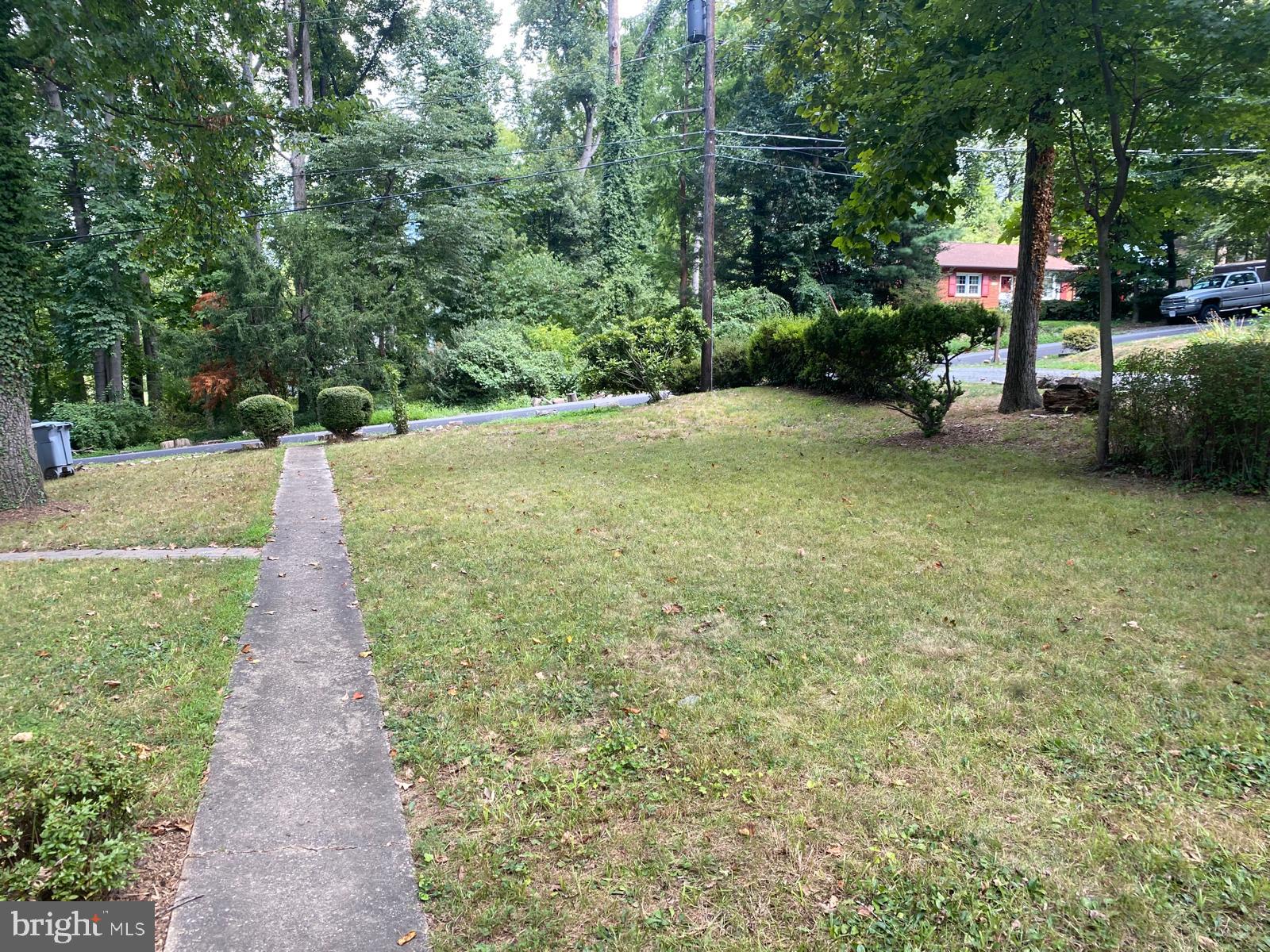 WESTHAMPTON - Residential Lease