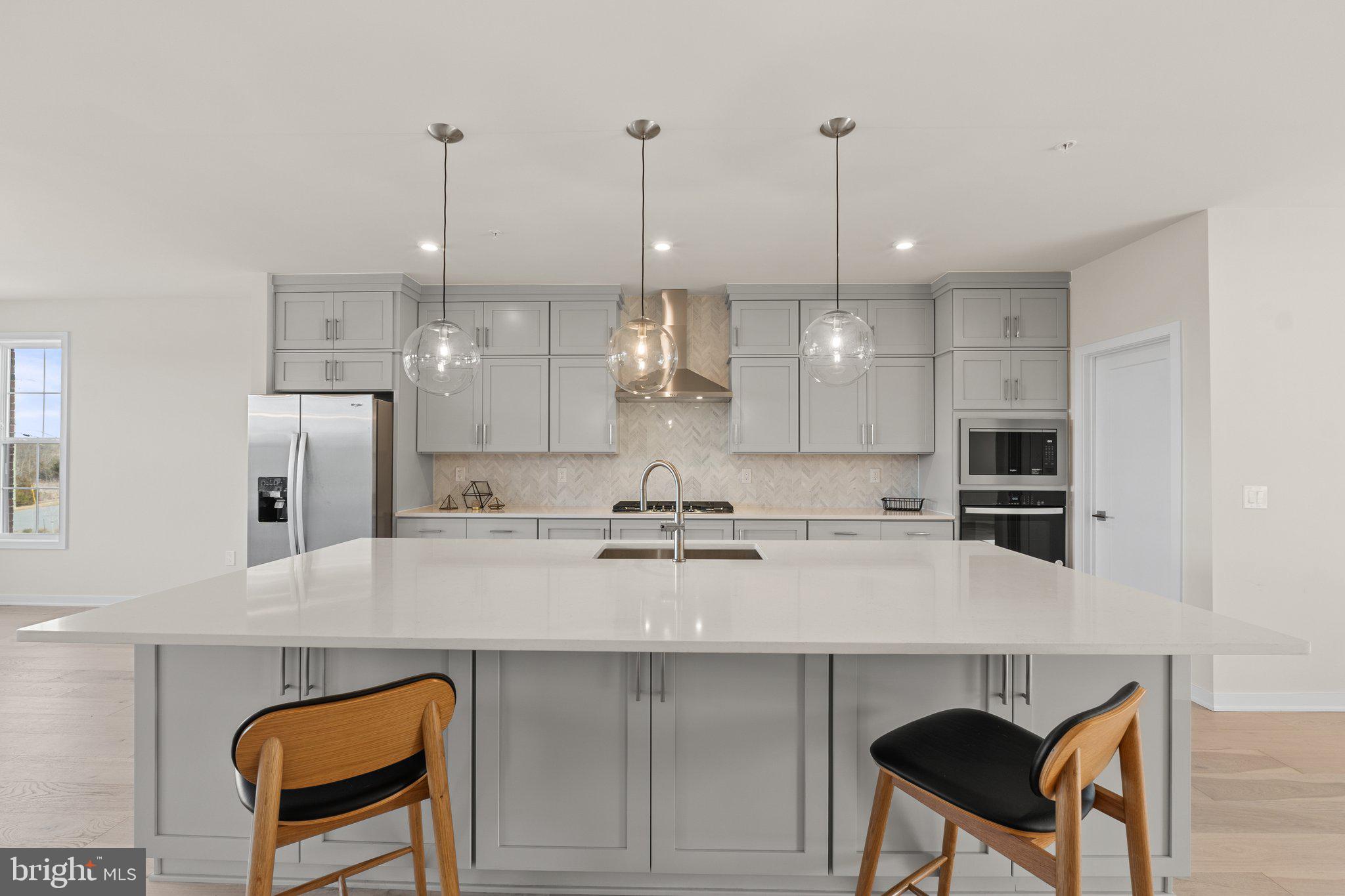 METRO WALK AT MOOREFIELD STATION - Residential Lease