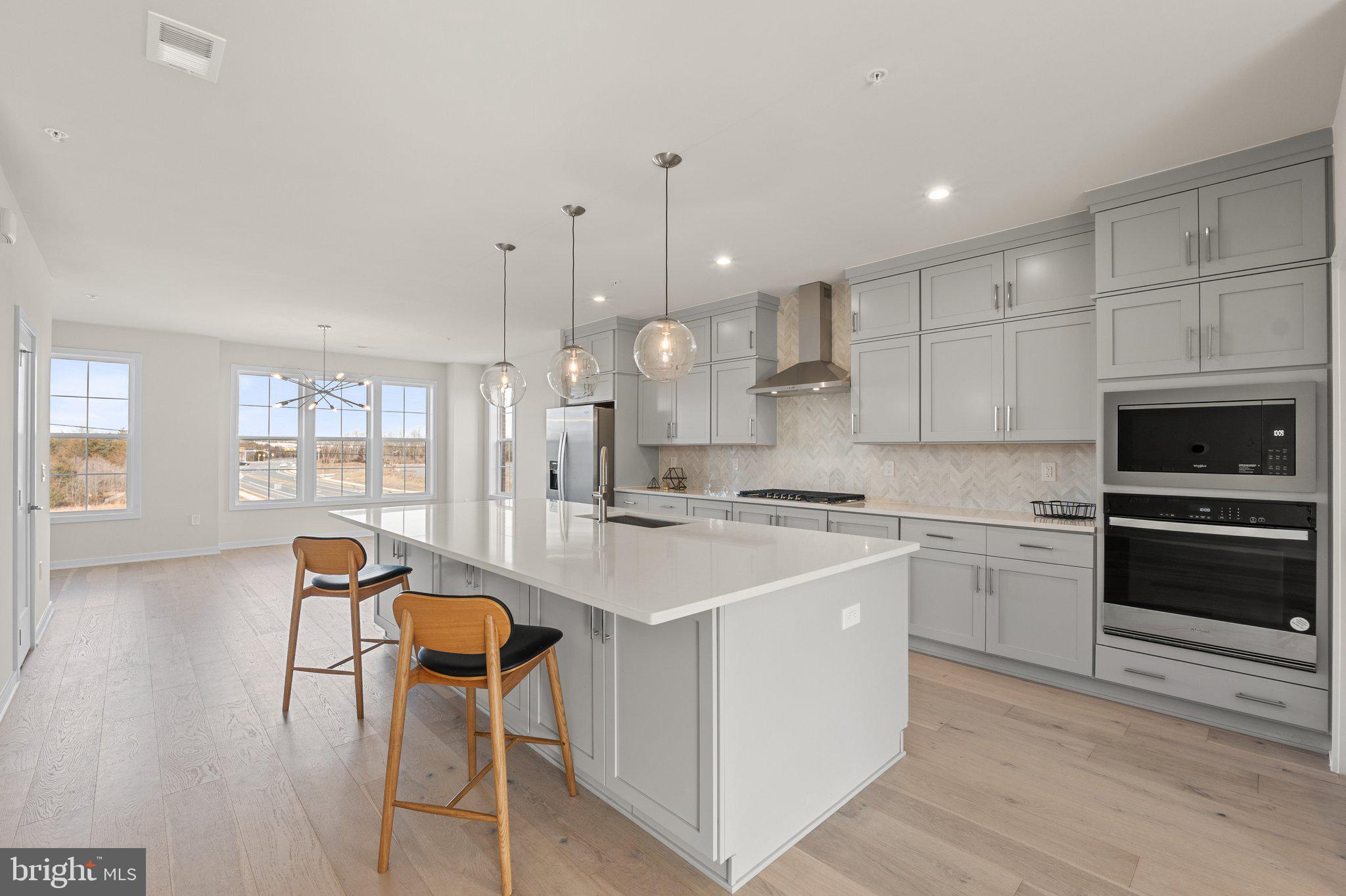 METRO WALK AT MOOREFIELD STATION - Residential Lease