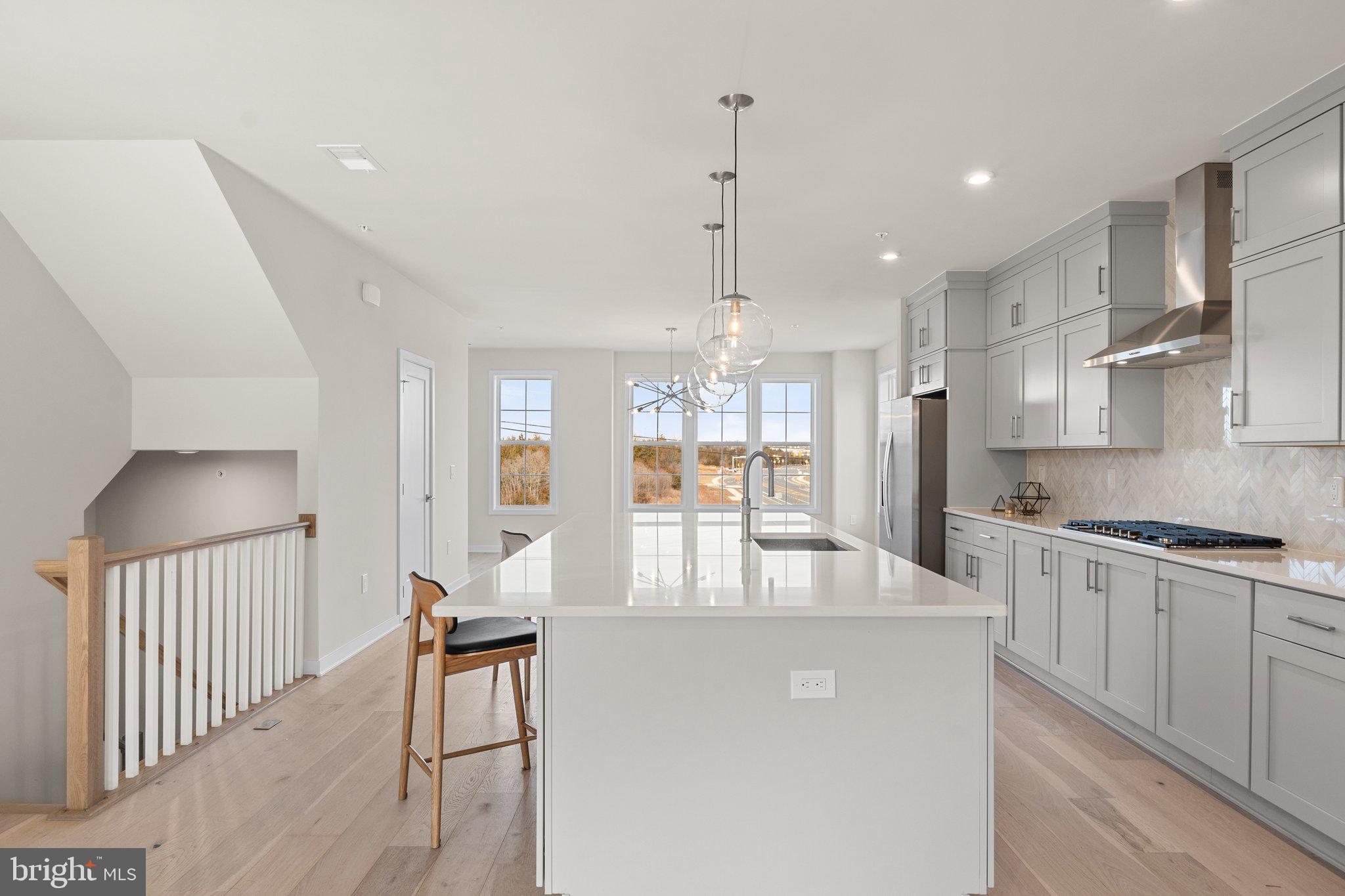 METRO WALK AT MOOREFIELD STATION - Residential Lease