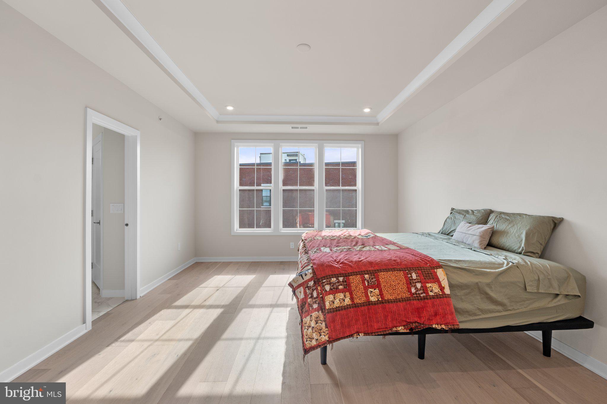 METRO WALK AT MOOREFIELD STATION - Residential Lease