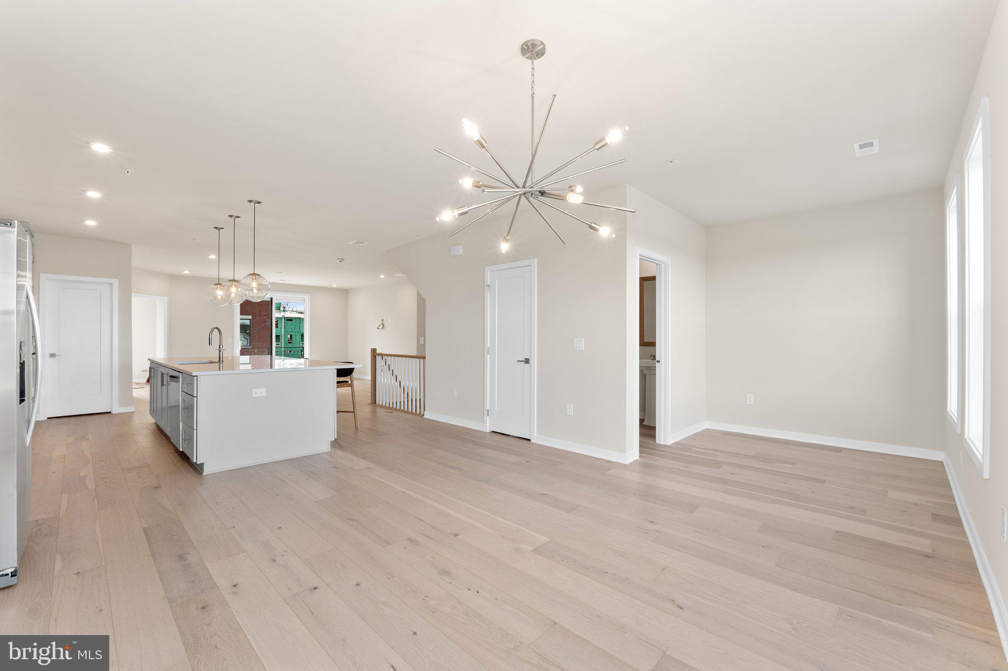 METRO WALK AT MOOREFIELD STATION - Residential Lease