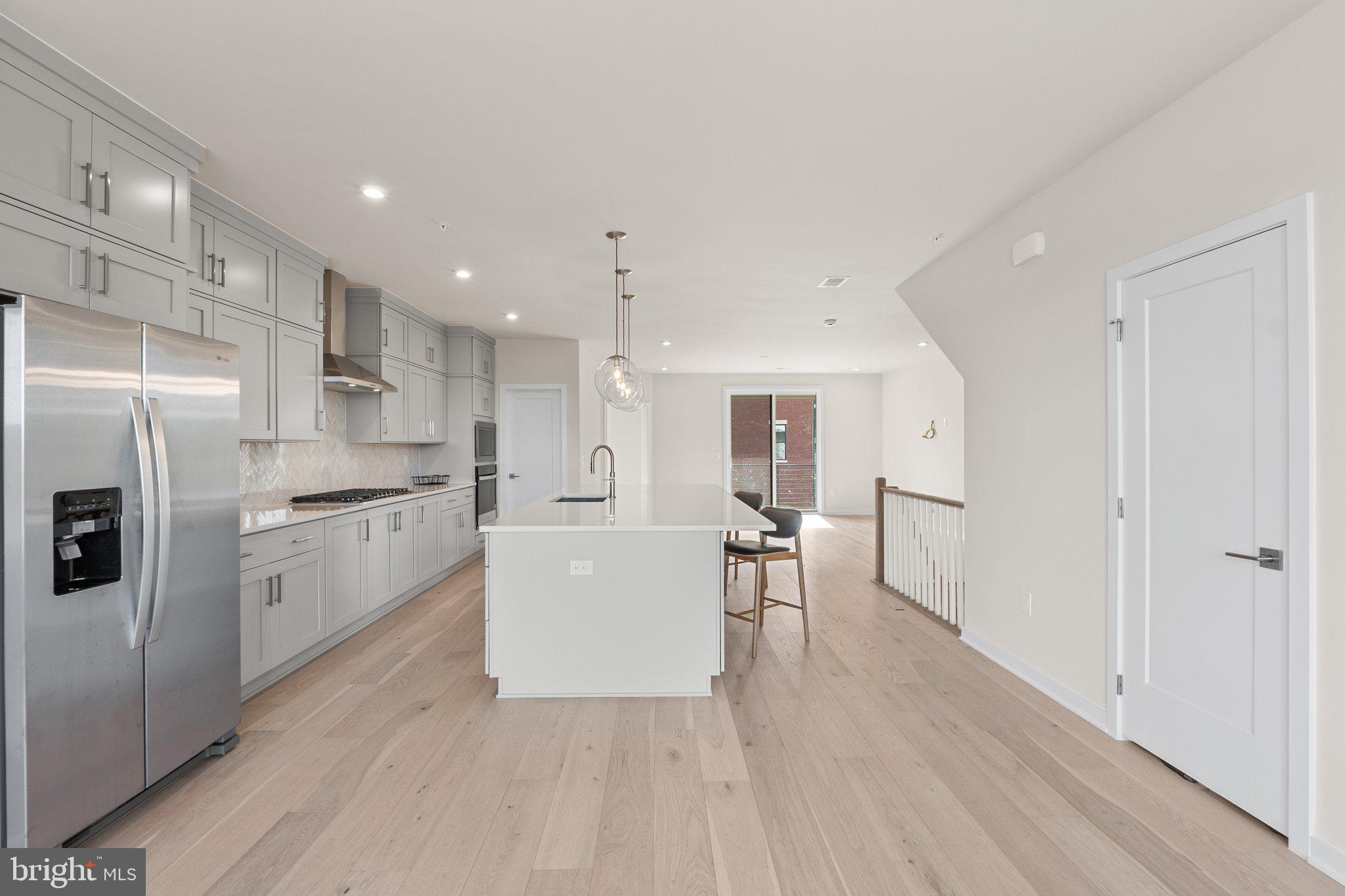 METRO WALK AT MOOREFIELD STATION - Residential Lease