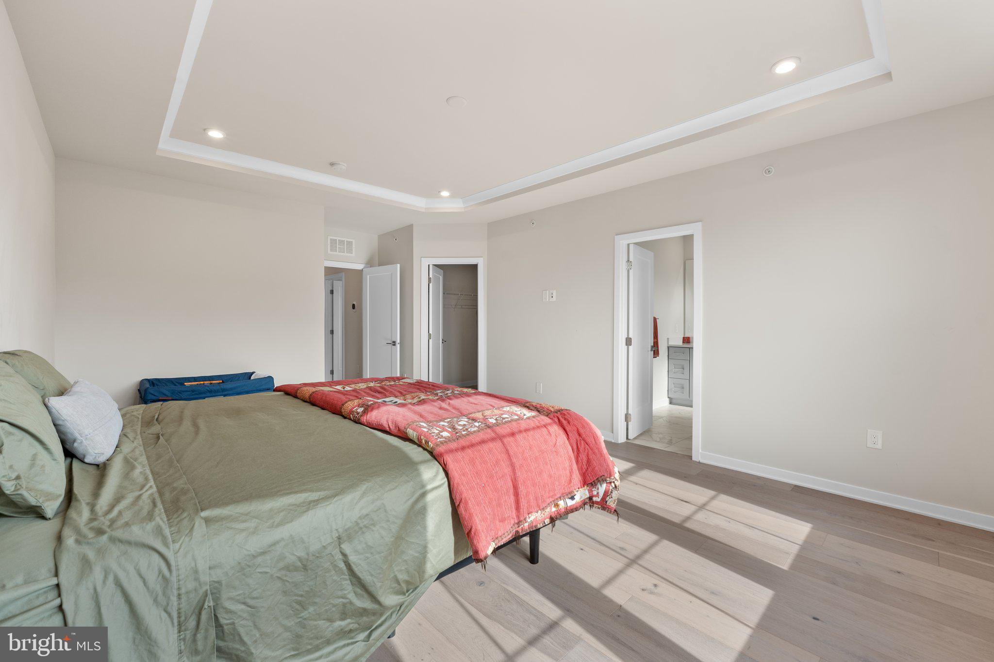 METRO WALK AT MOOREFIELD STATION - Residential Lease