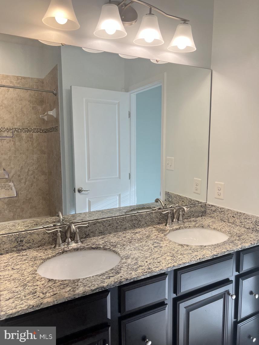 HOWARD SQUARE - Residential Lease