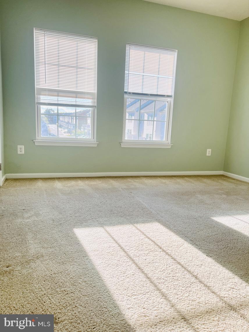 HOWARD SQUARE - Residential Lease