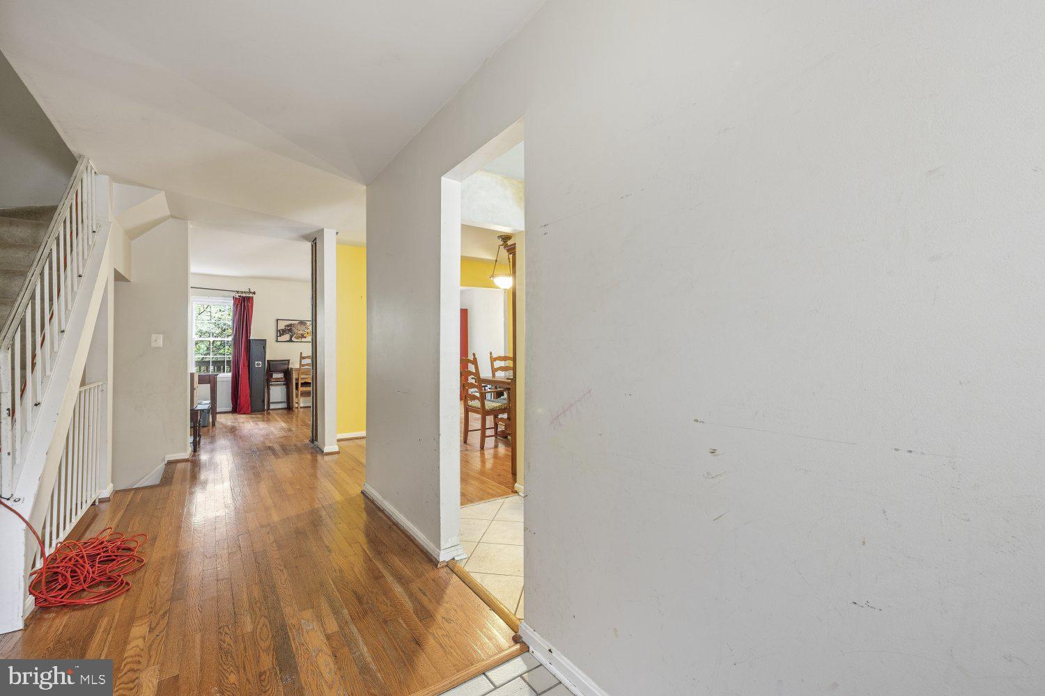 9019 GOLDEN LEAF COURT