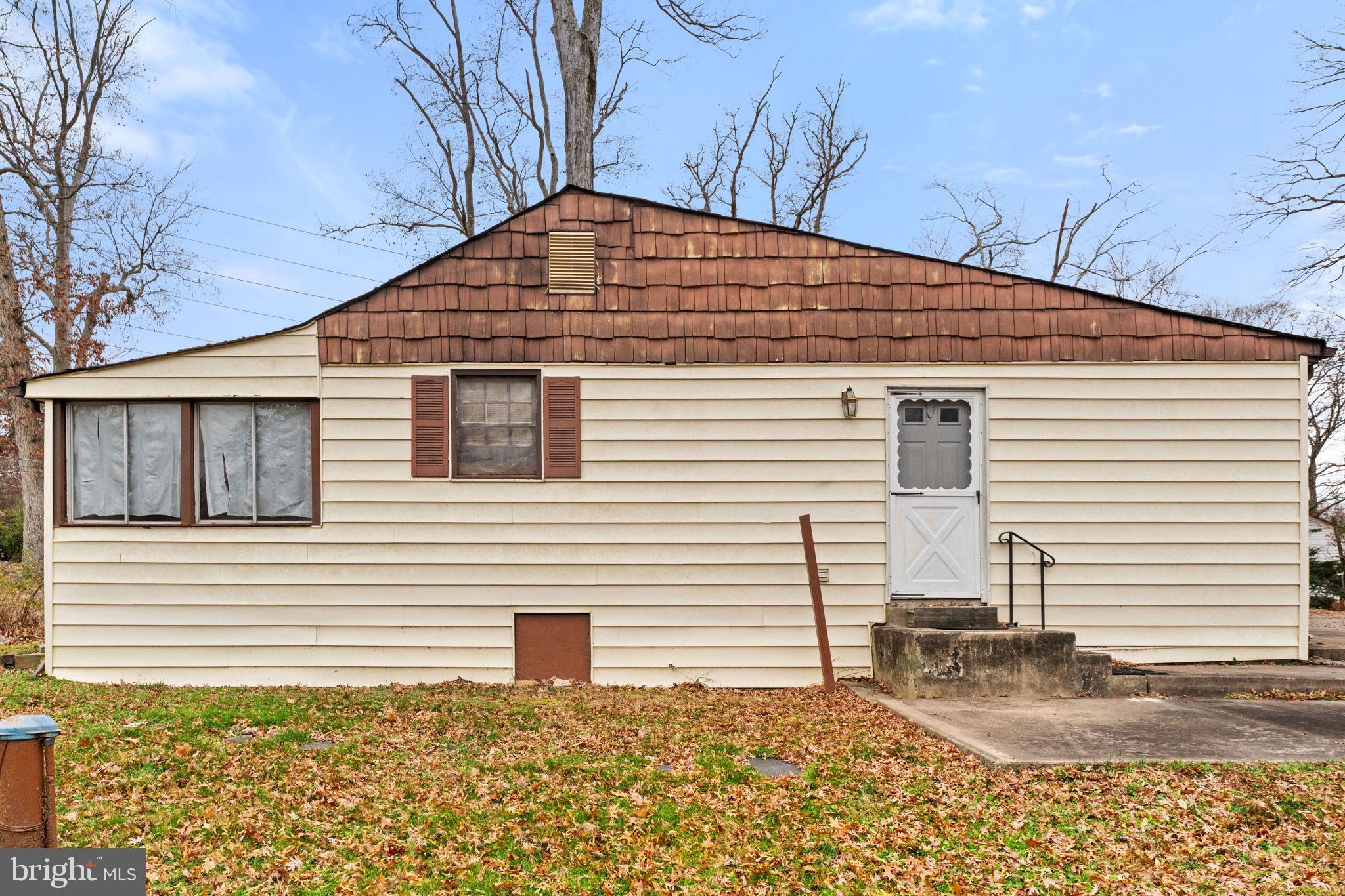 SILVERBROOK FARMS - Residential