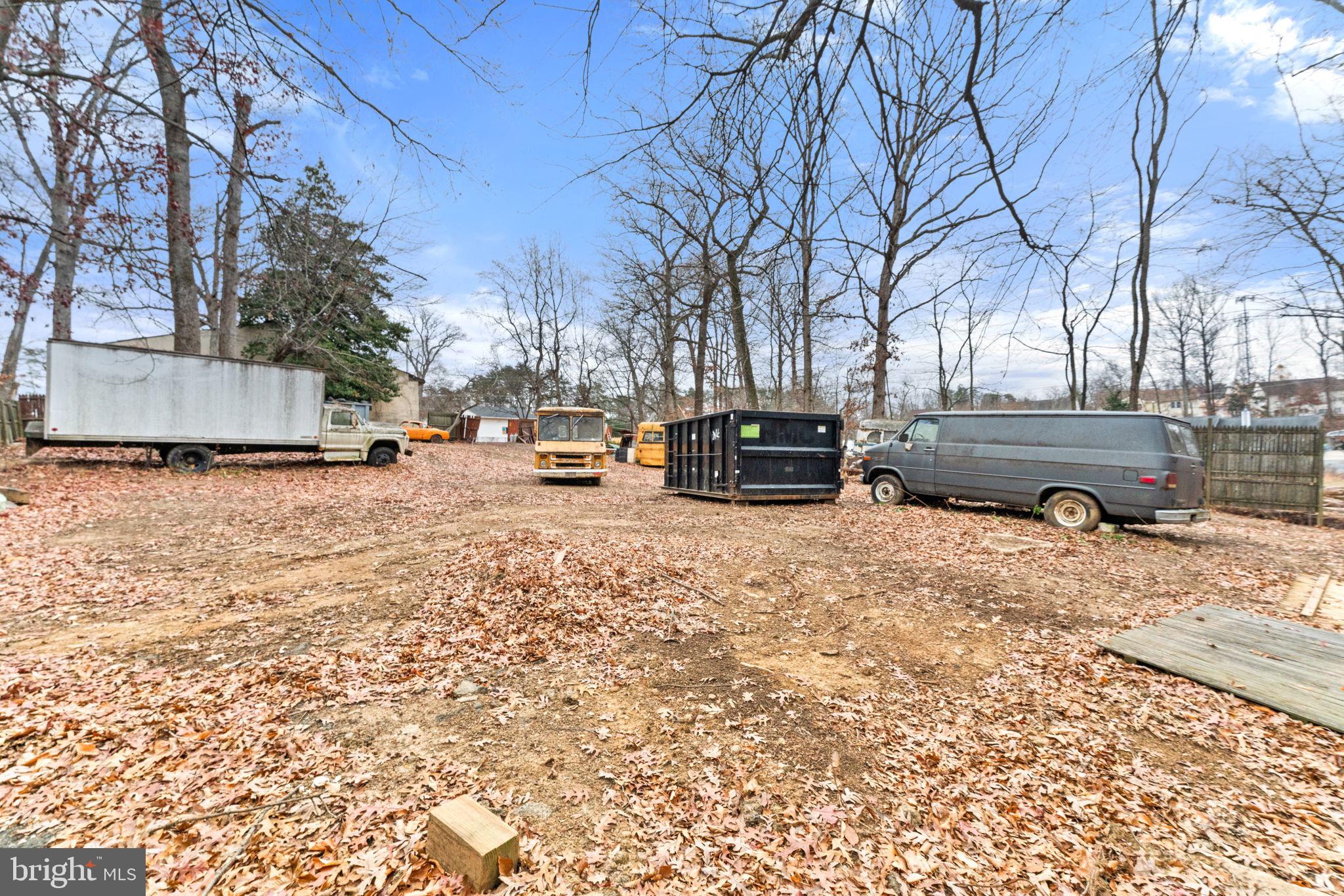 SILVERBROOK FARMS - Residential