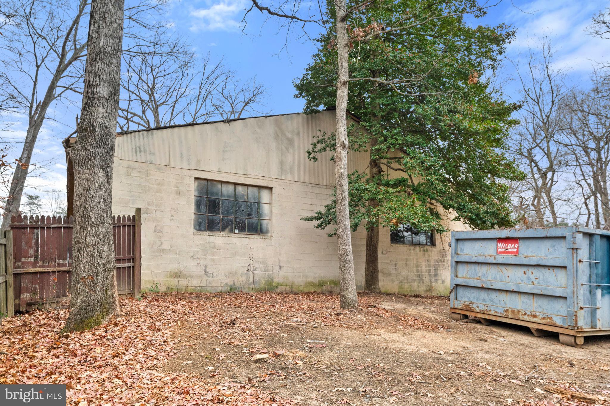 SILVERBROOK FARMS - Residential