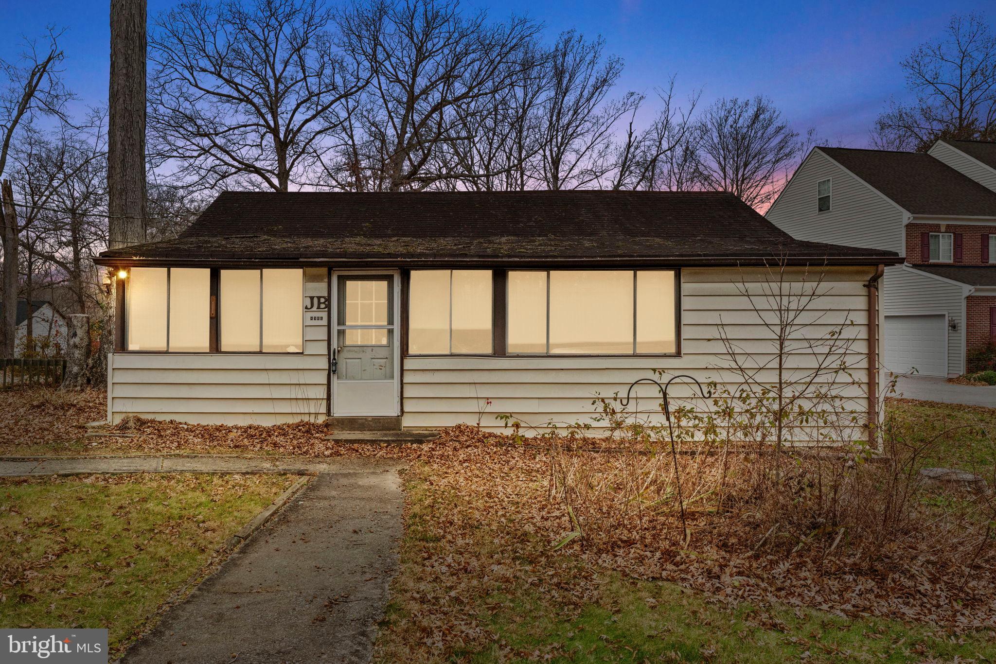 SILVERBROOK FARMS - Residential