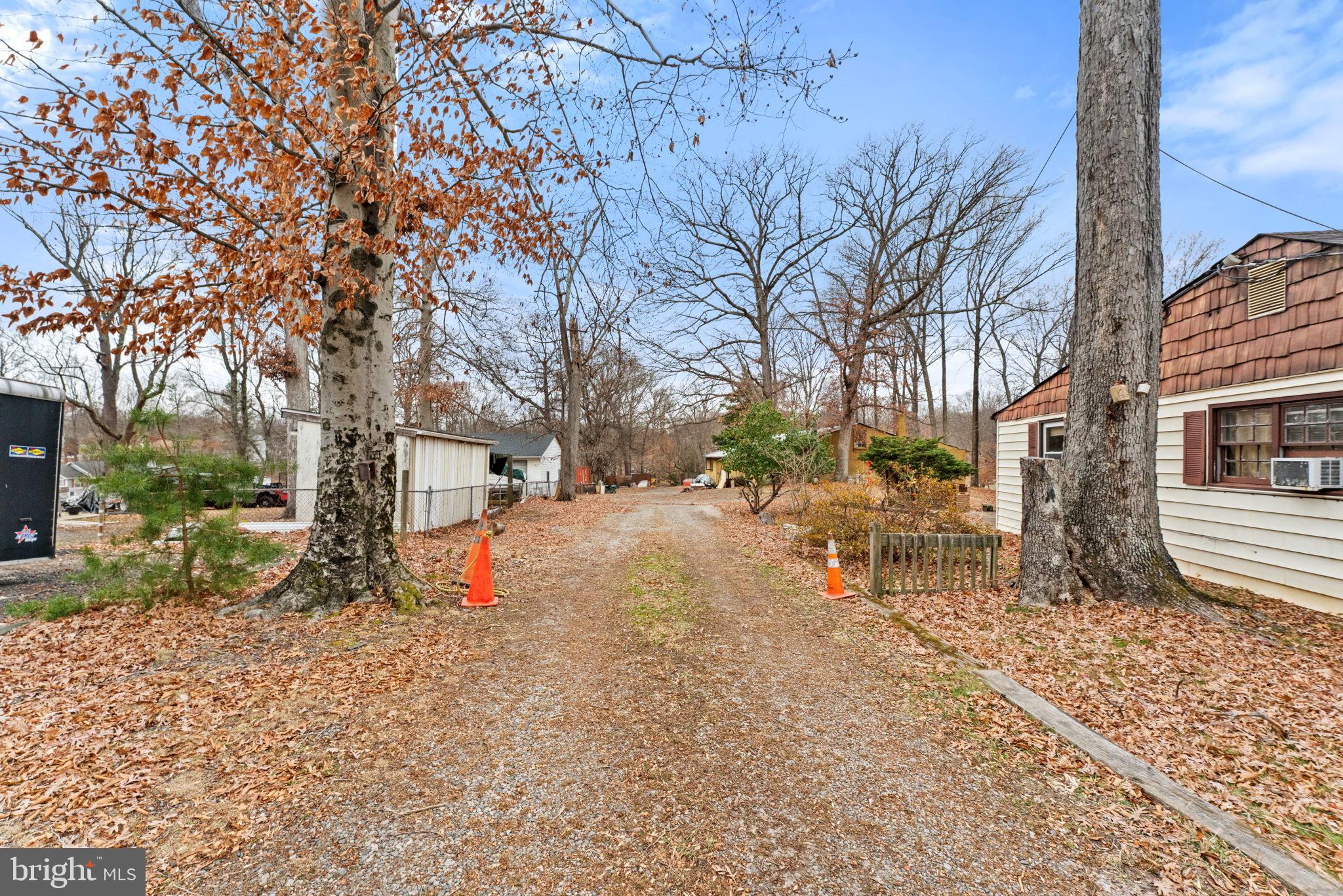 SILVERBROOK FARMS - Residential