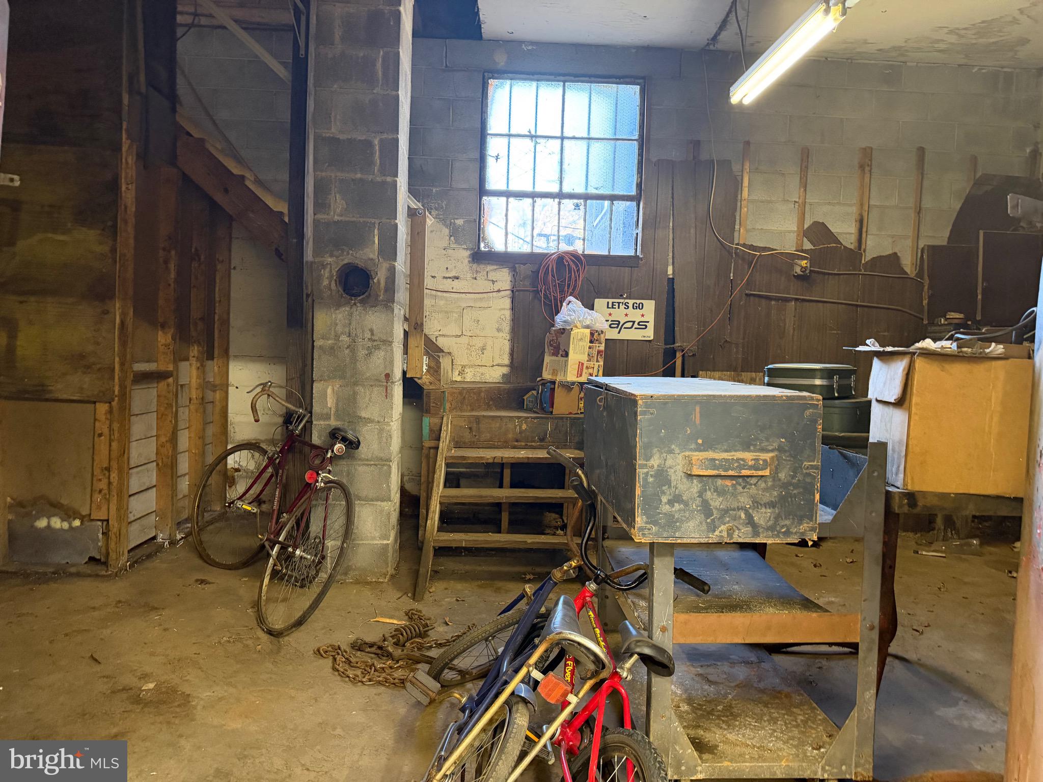 SILVERBROOK FARMS - Residential