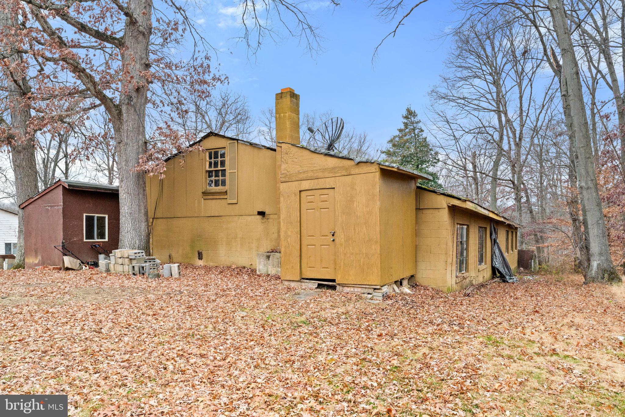 SILVERBROOK FARMS - Residential