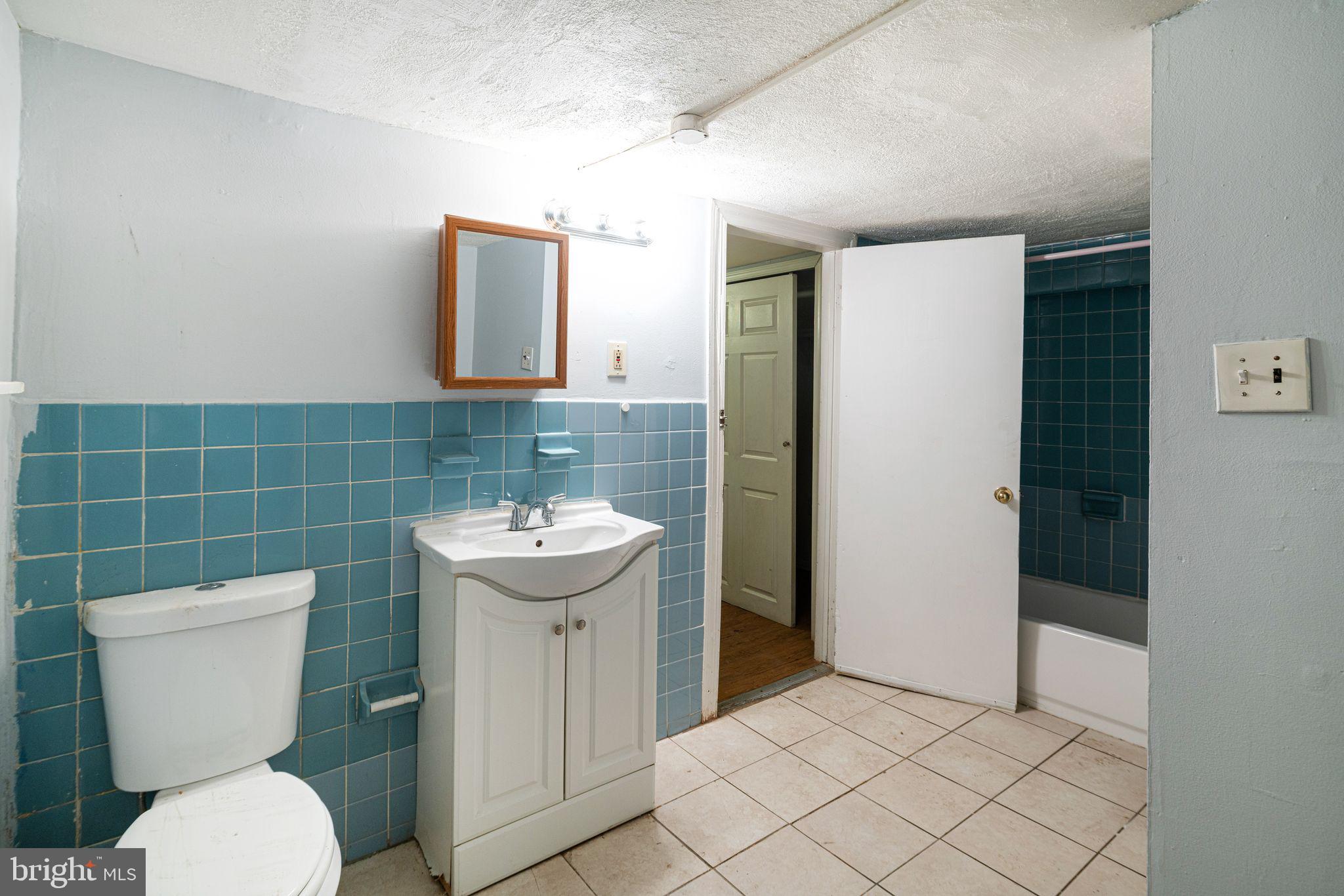 WALNUT HILL - Residential Income